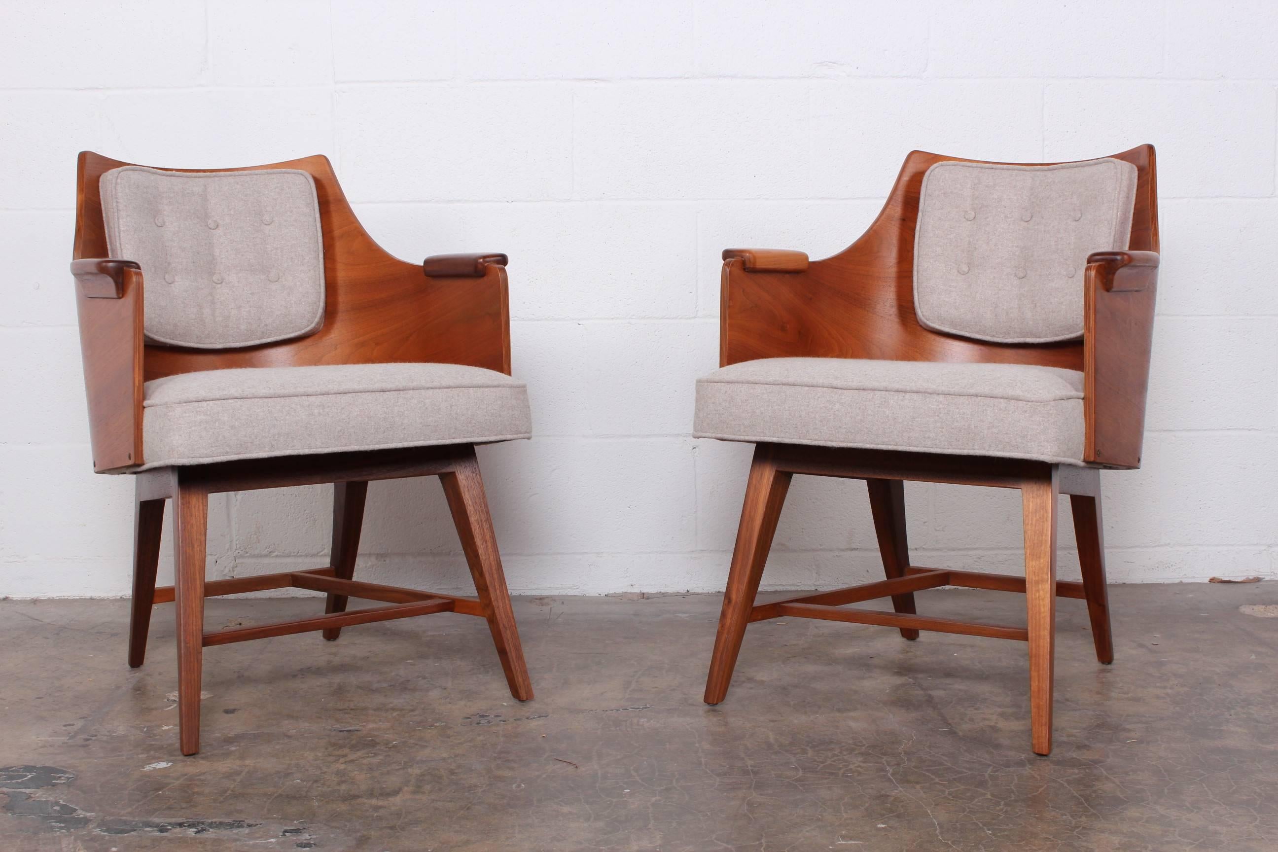 Mid-20th Century Rare Pair of Lounge Chairs by Edward Wormley for Dunbar