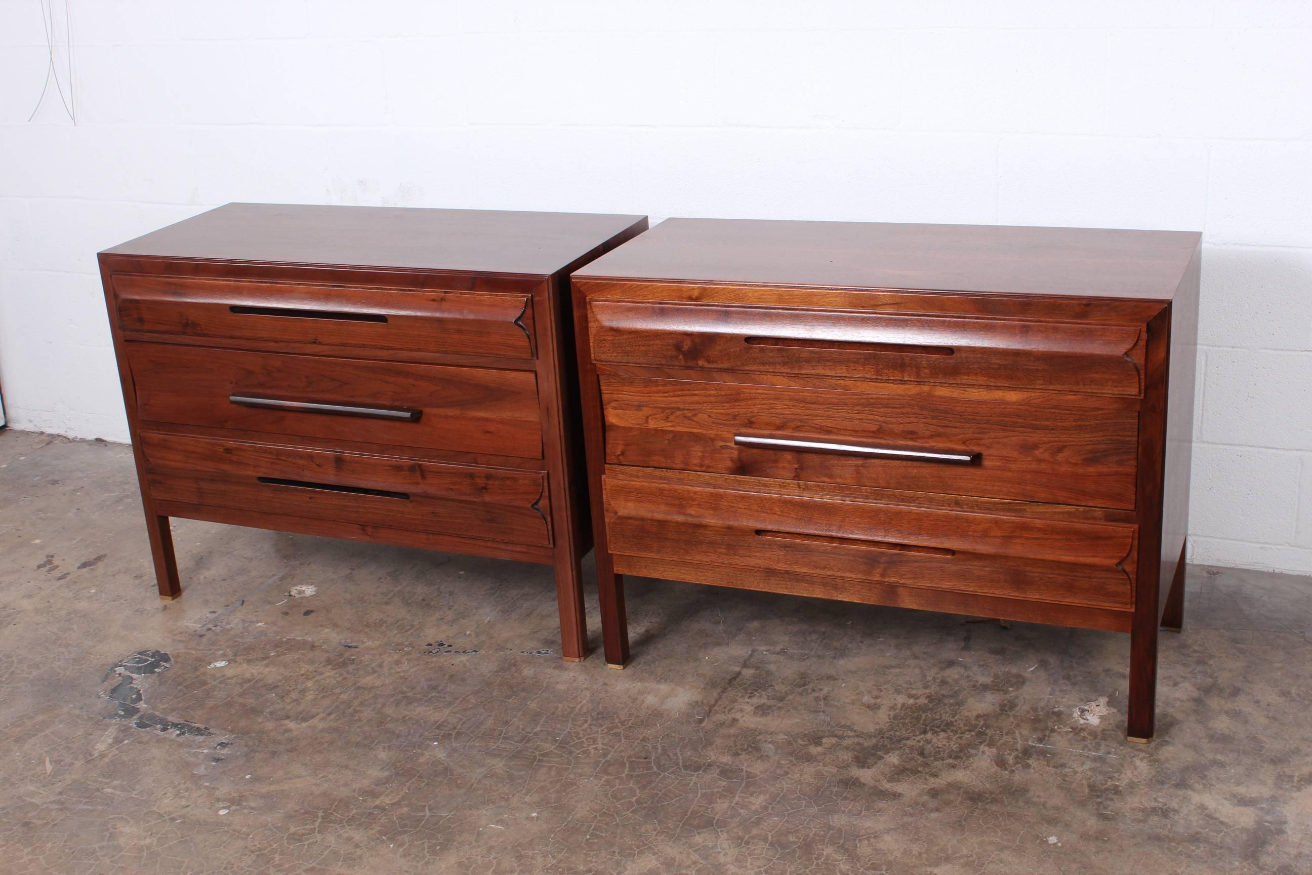 Mid-20th Century Pair of Chests by Edward Wormley for Dunbar