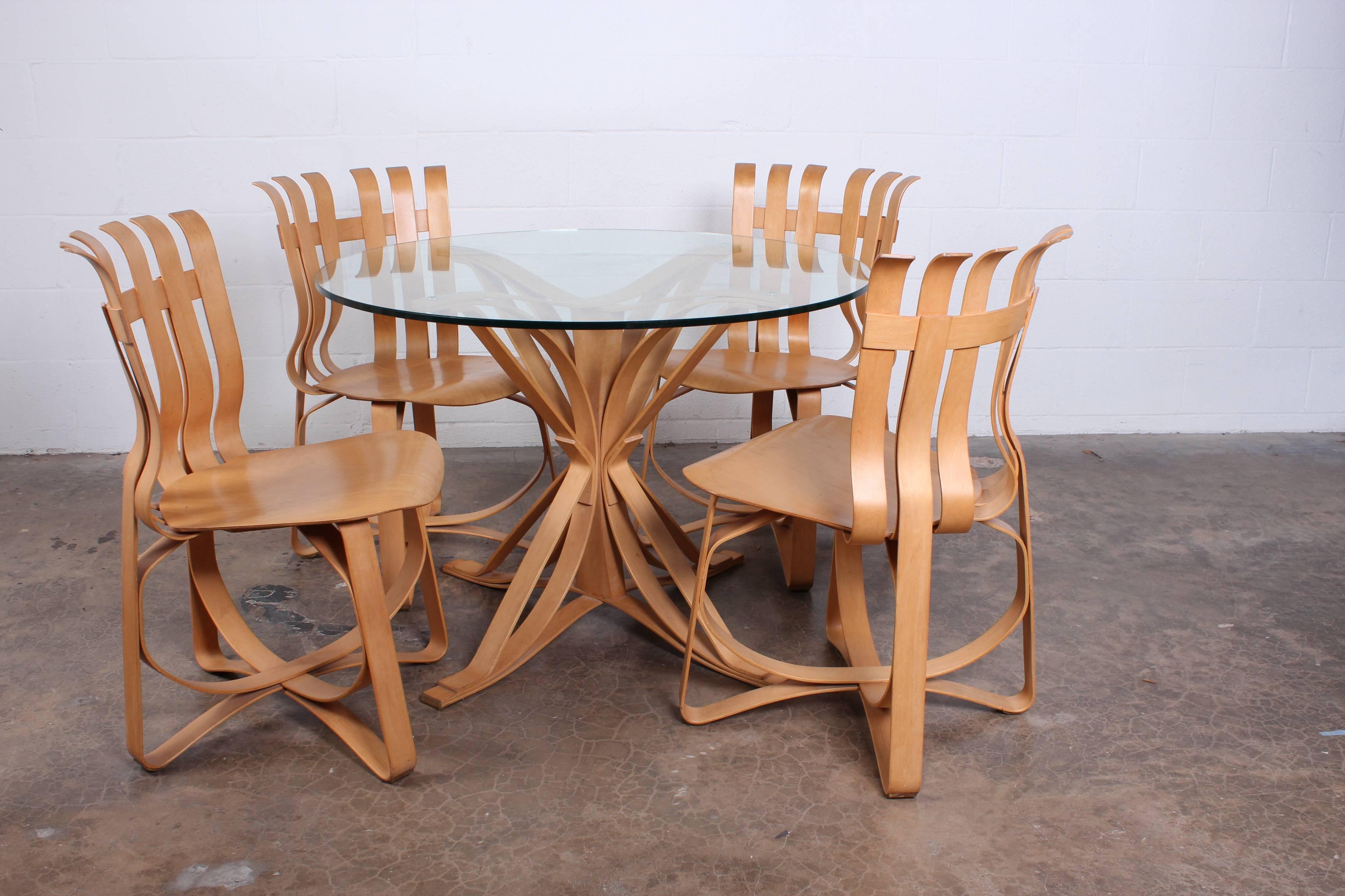 Dining Table and Chairs by Frank Gehry 6