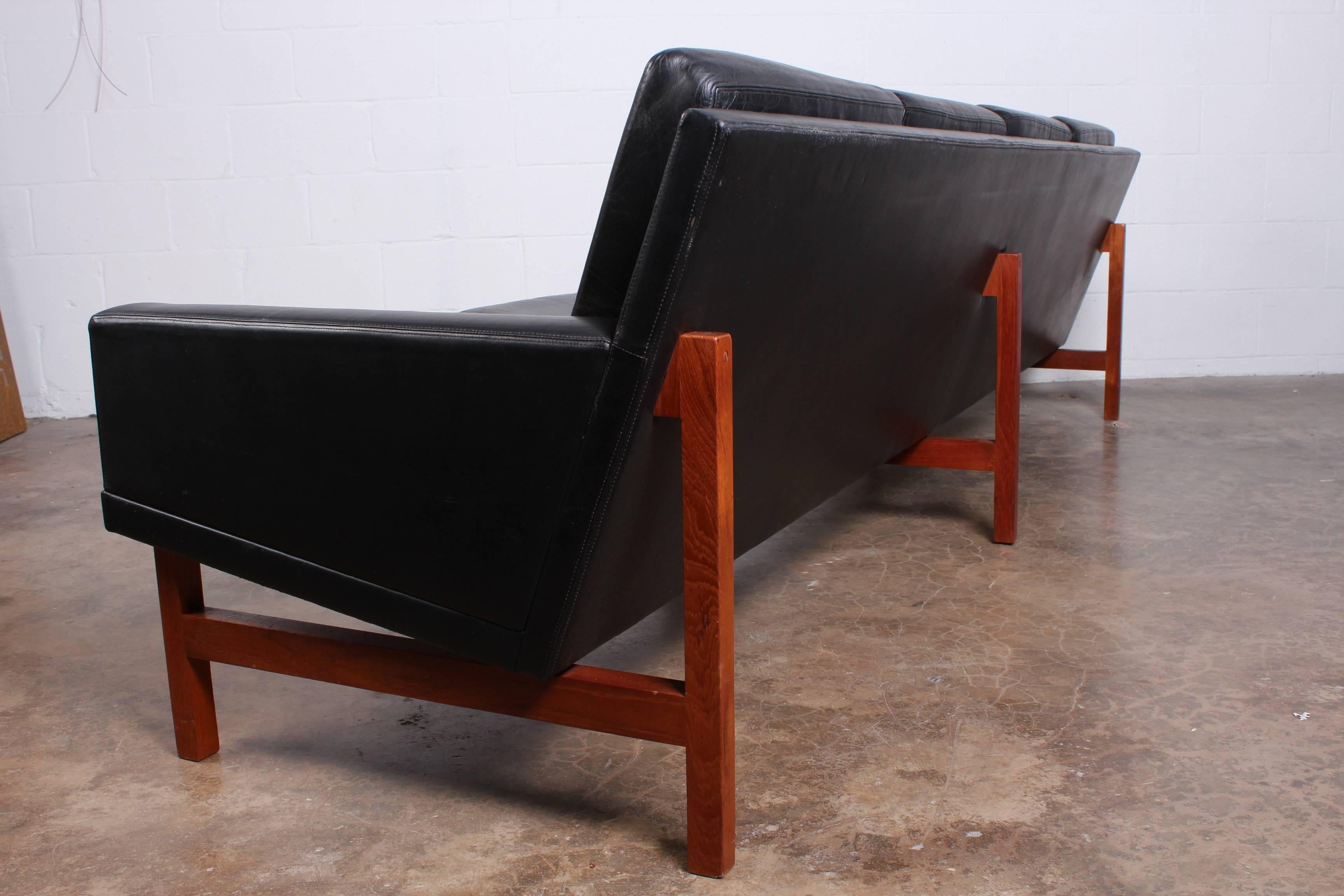 Mid-20th Century Long Danish Sofa in Leather and Teak