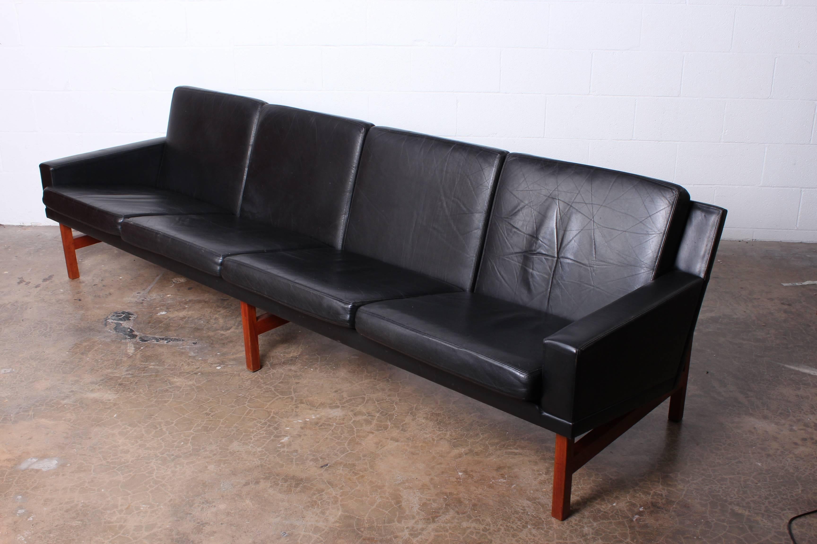 Long Danish Sofa in Leather and Teak 2