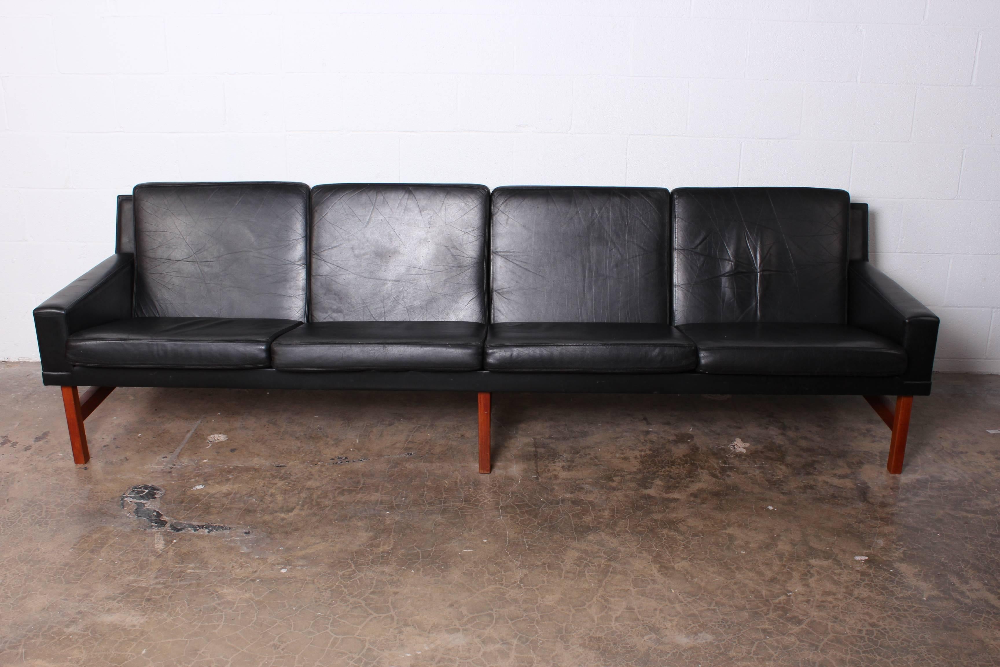 Long Danish Sofa in Leather and Teak 6