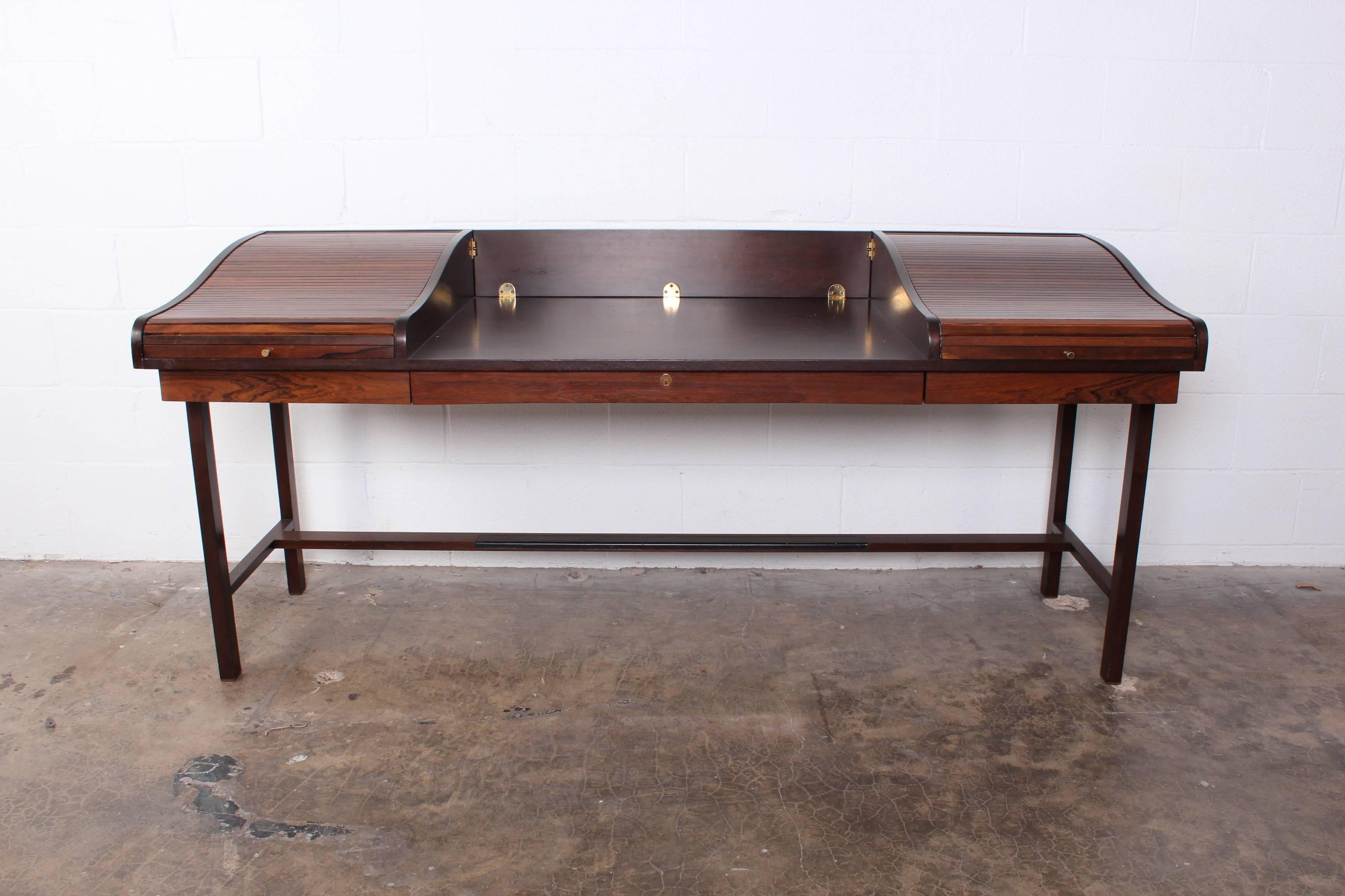 Rosewood Roll Top Desk by Edward Wormley for Dunbar In Good Condition In Dallas, TX