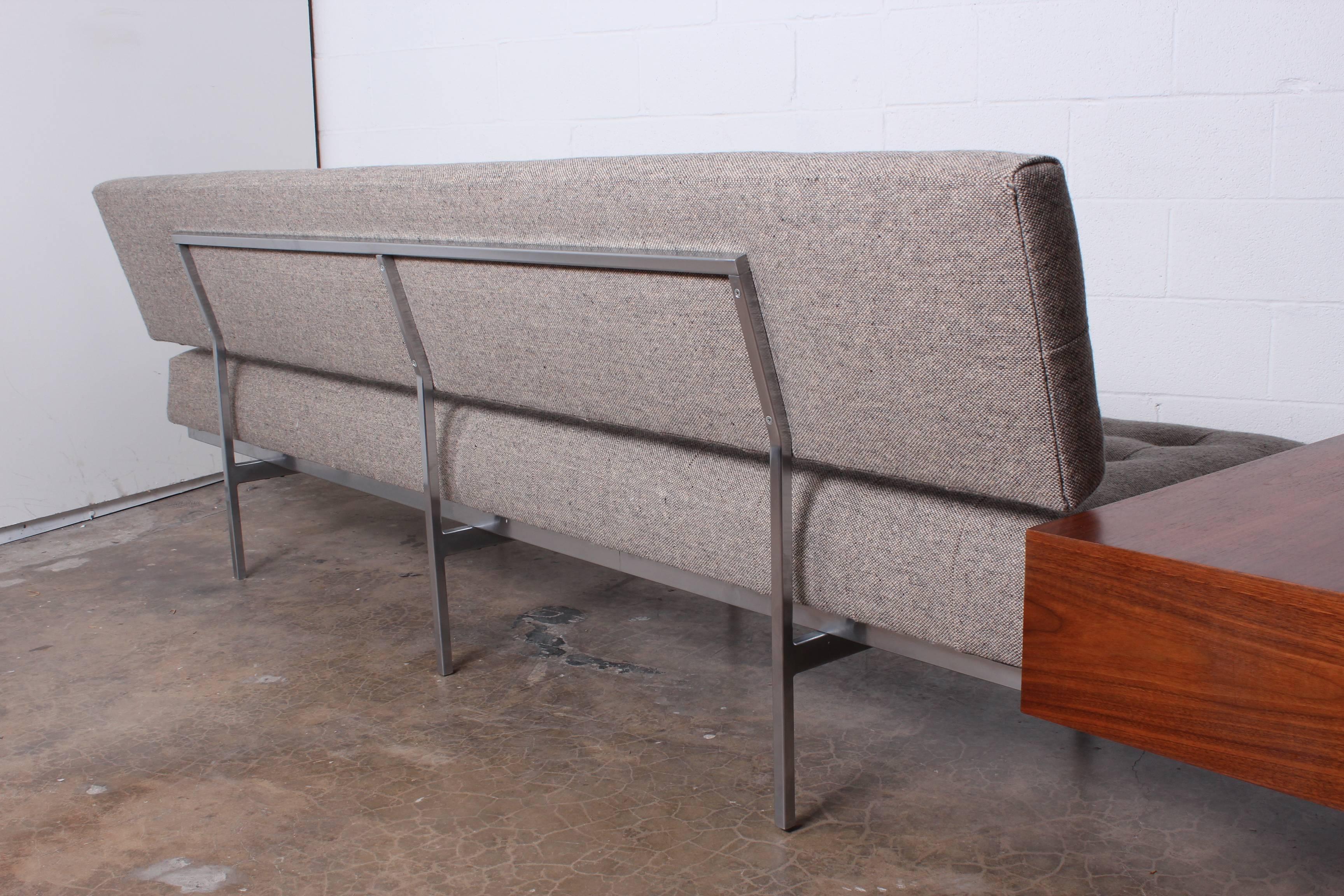 Florence Knoll Sofa with Attached Cabinet 1