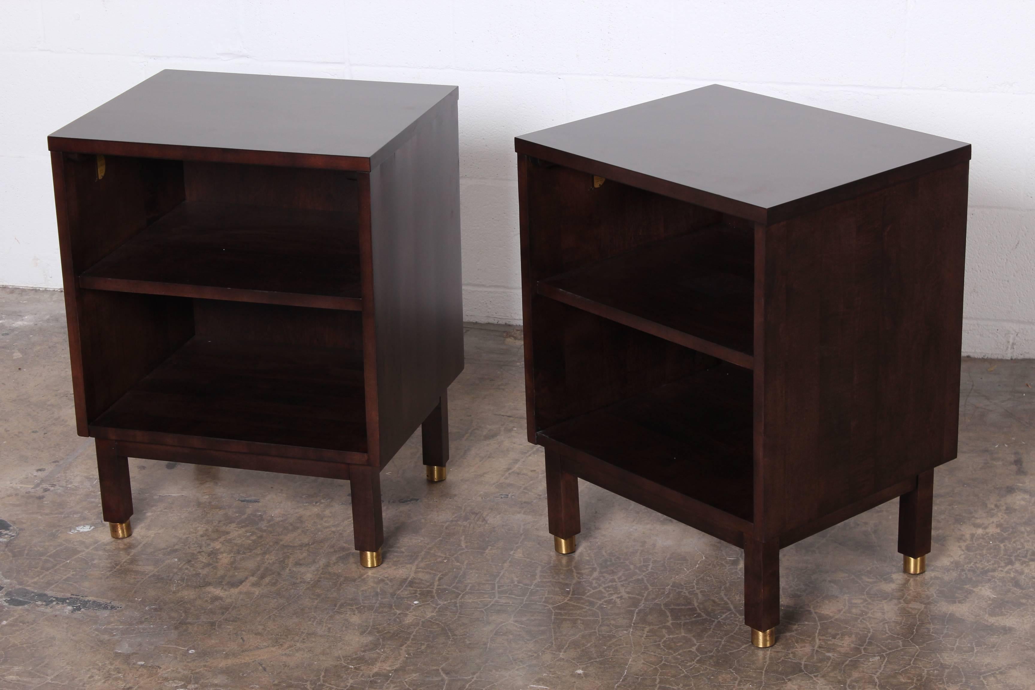 Pair of Nightstands by Edward Wormley for Dunbar In Excellent Condition In Dallas, TX