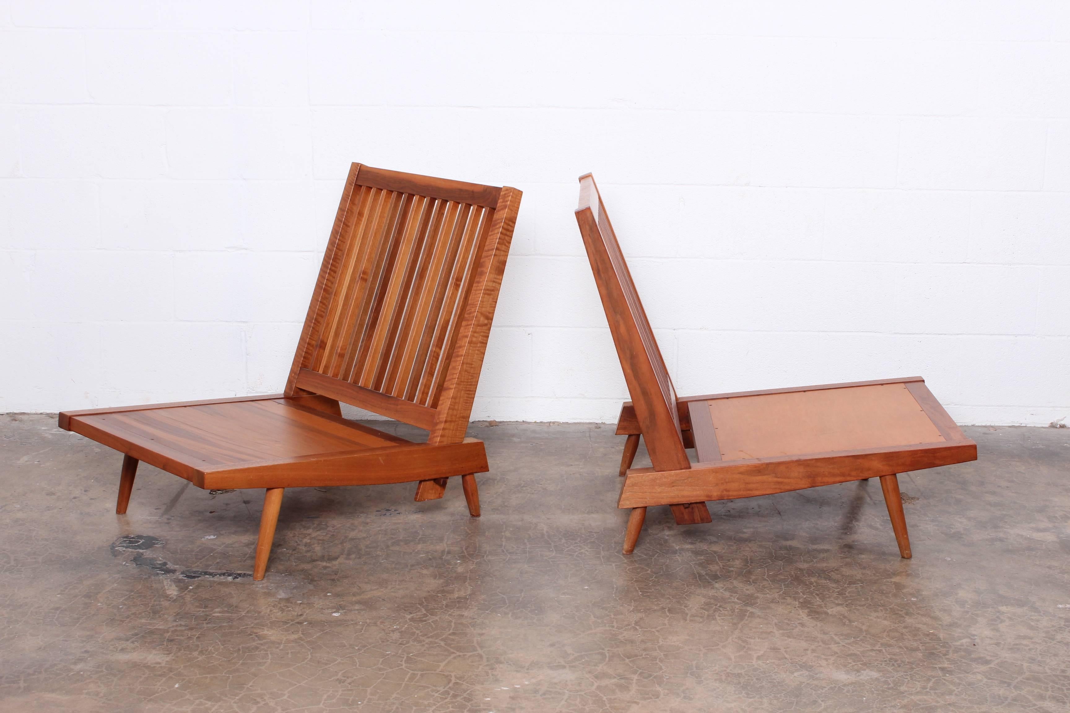 Pair of Spindle Back Lounge Chairs by George Nakashima 1