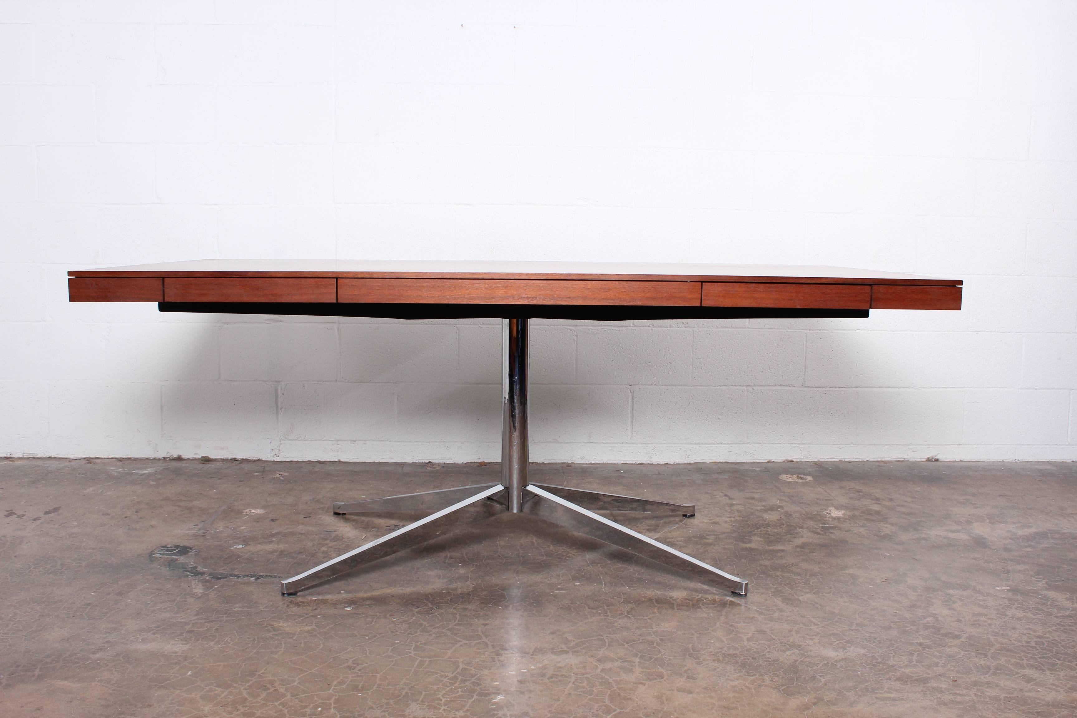 Florence Knoll Rosewood Partners Desk In Good Condition In Dallas, TX