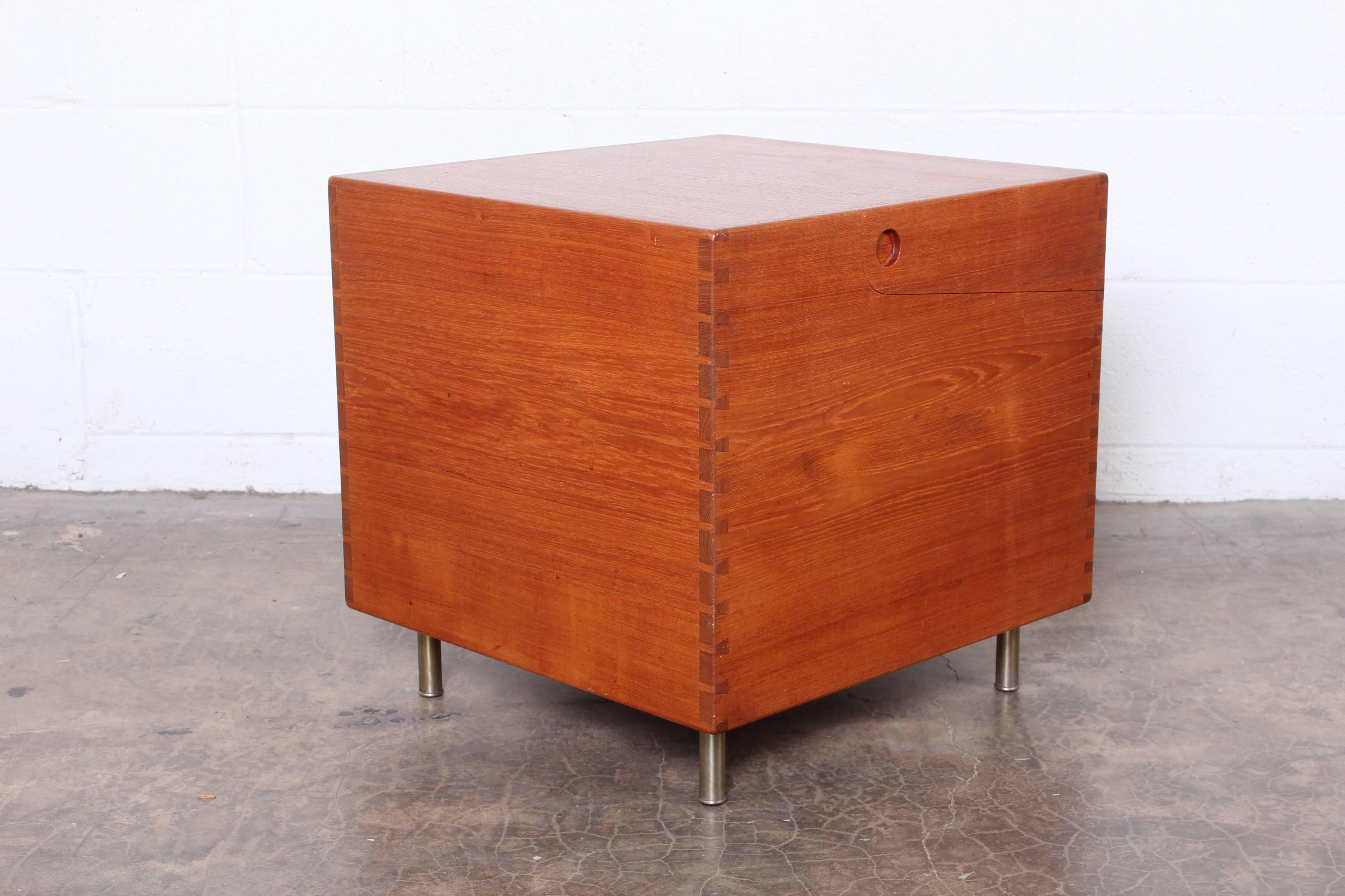 Hans Wegner Teak Cube Bar In Good Condition In Dallas, TX