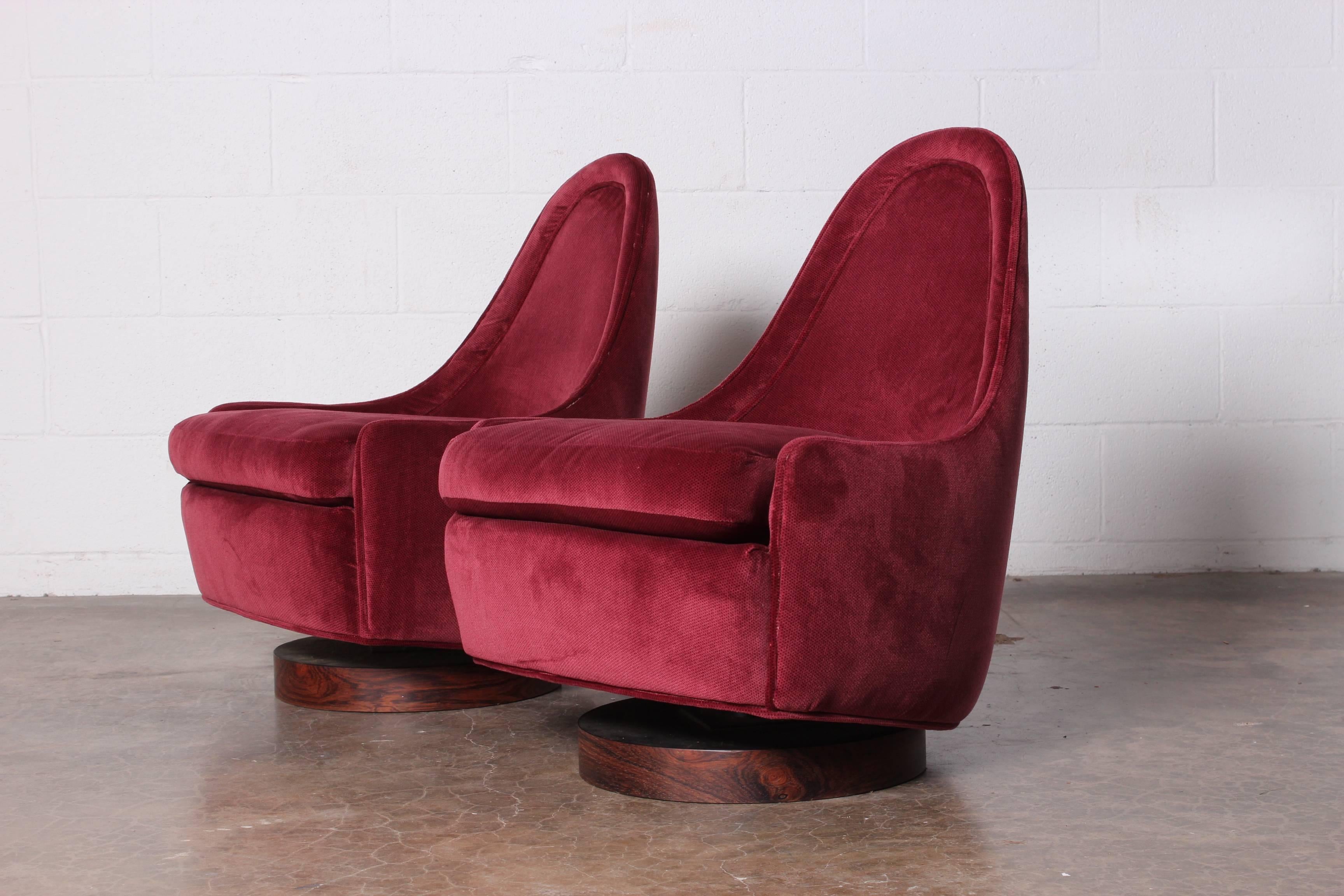 Pair of Petite Rocking Swivel Chairs by Milo Baughman 4