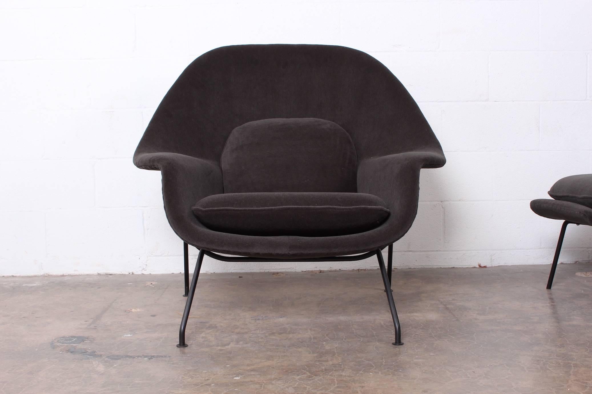 Early Womb Chair and Ottoman by Eero Saarinen for Knoll 1