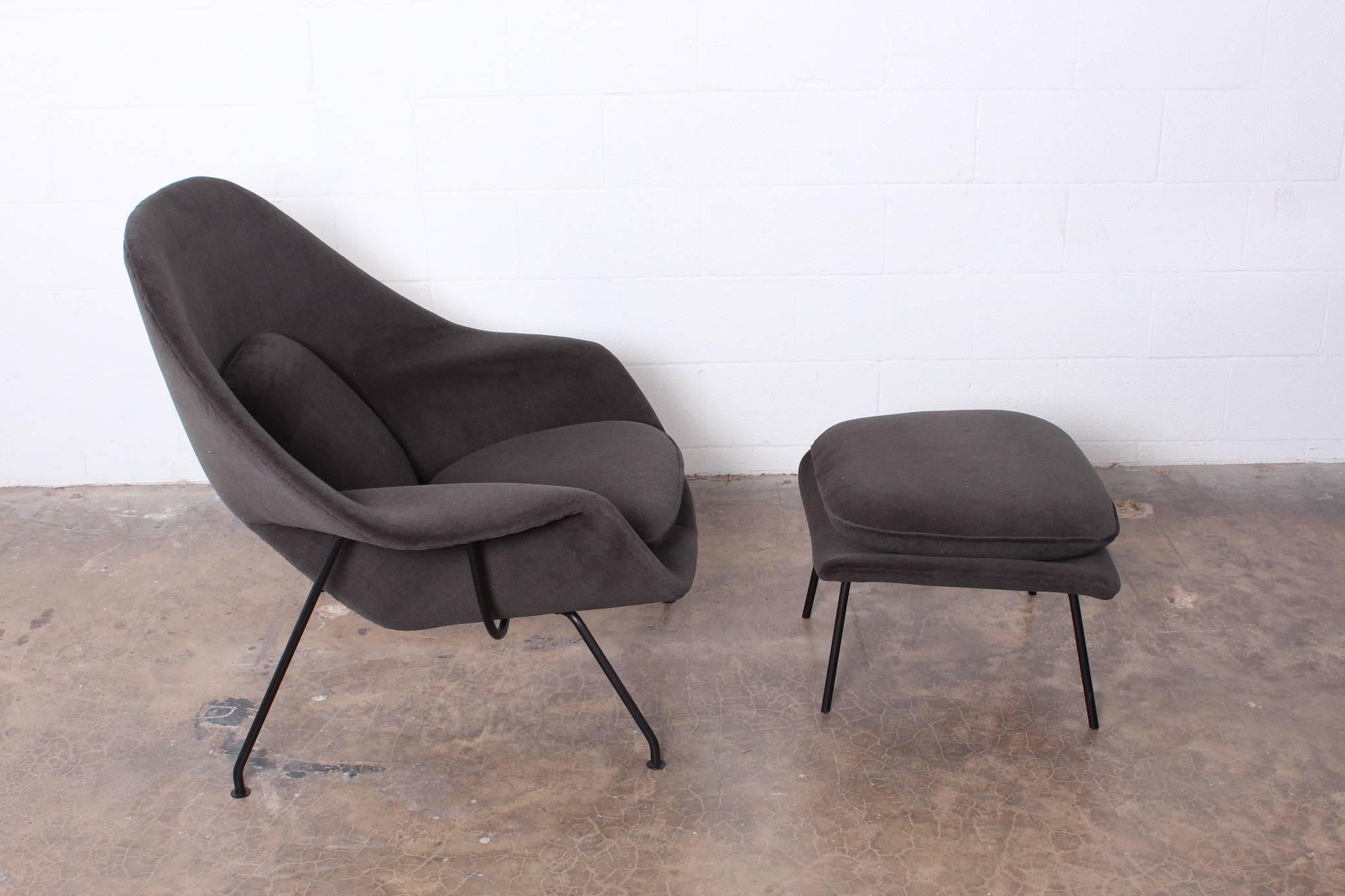 Early Womb Chair and Ottoman by Eero Saarinen for Knoll 5