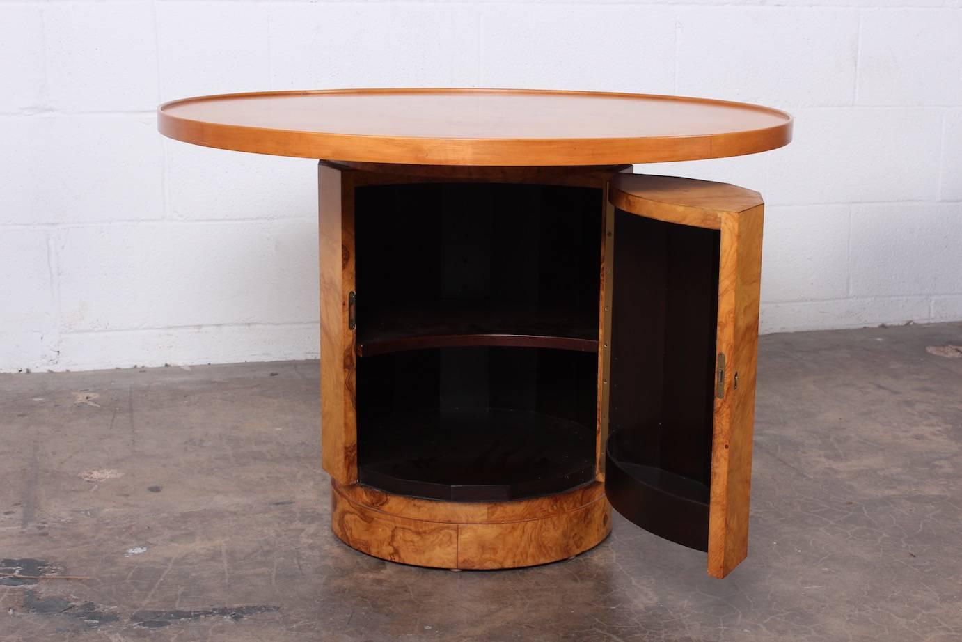 Burl Bar Cabinet / Table by Edward Wormley for Dunbar In Good Condition In Dallas, TX