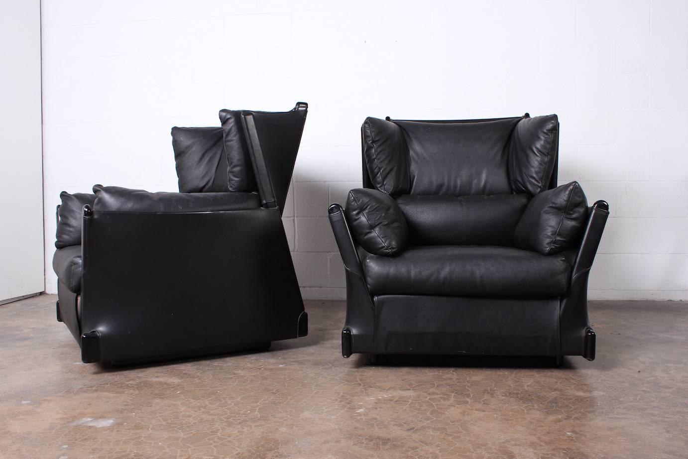 Pair of Rare Leather Armchairs by Piero De Martini for Cassina In Good Condition In Dallas, TX