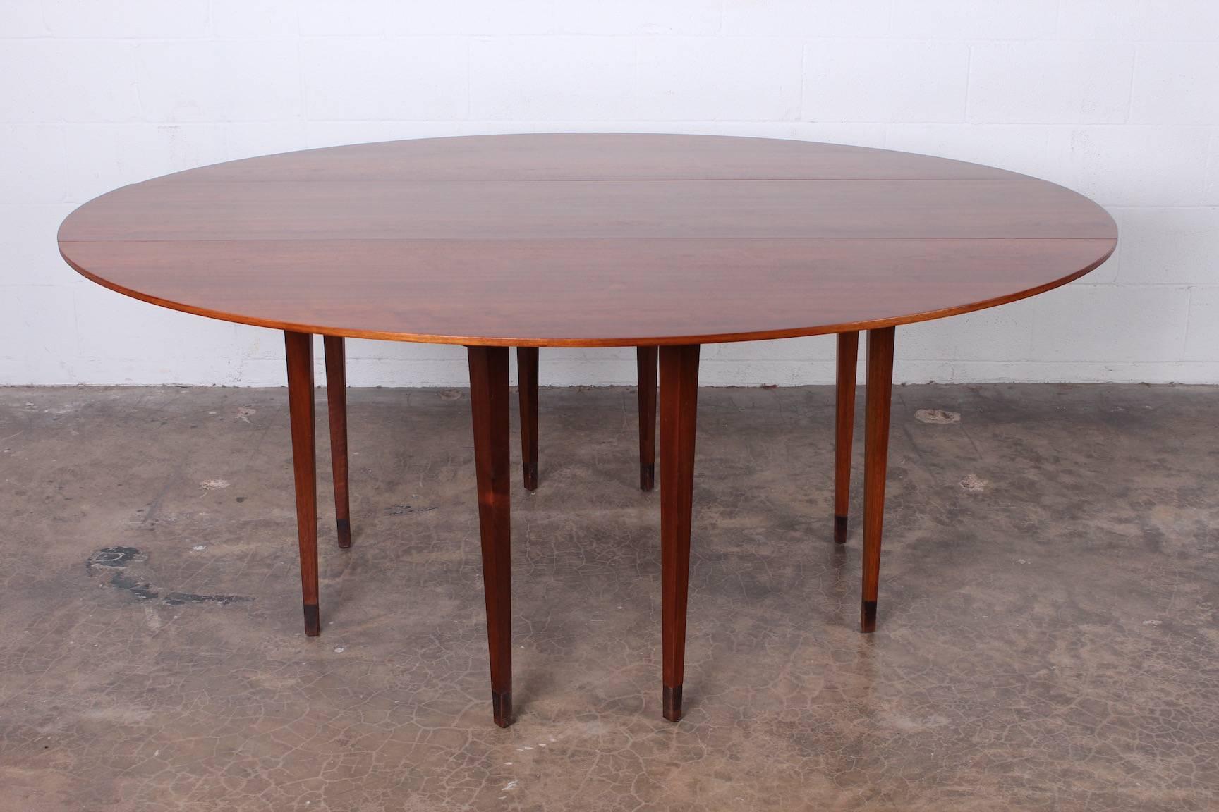 Walnut Drop-Leaf Console Table by Edward Wormley for Dunbar In Excellent Condition In Dallas, TX