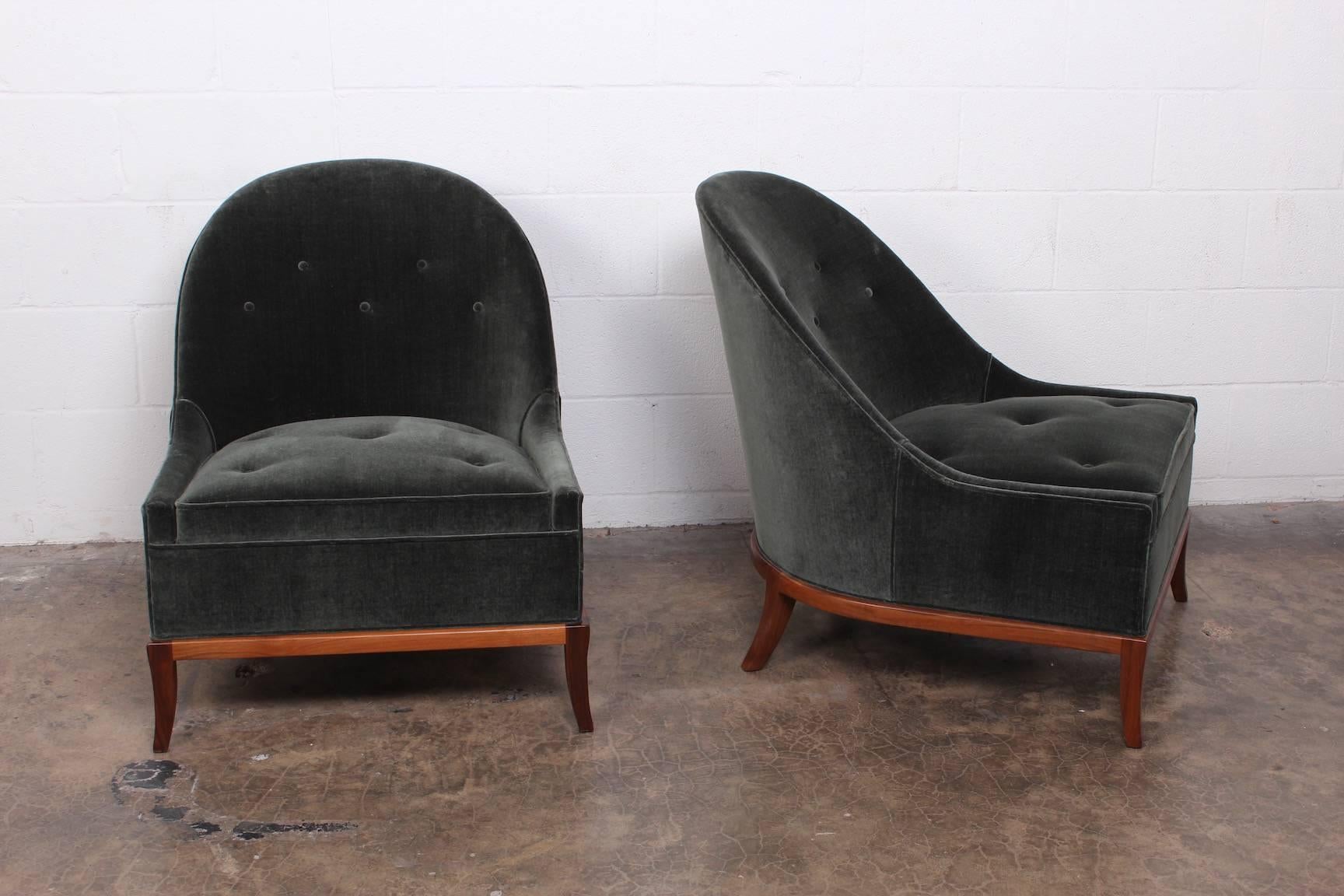 Pair of Slipper Chairs by T.H. Robsjohn-Gibbings for Widdicomb In Excellent Condition In Dallas, TX