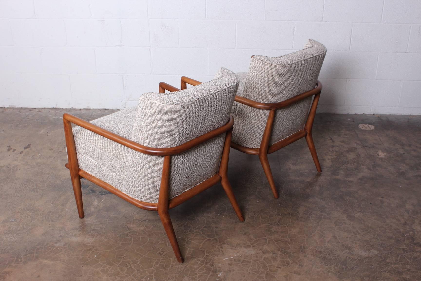 Pair of Lounge Chairs by T.H. Robsjohn-Gibbings 4