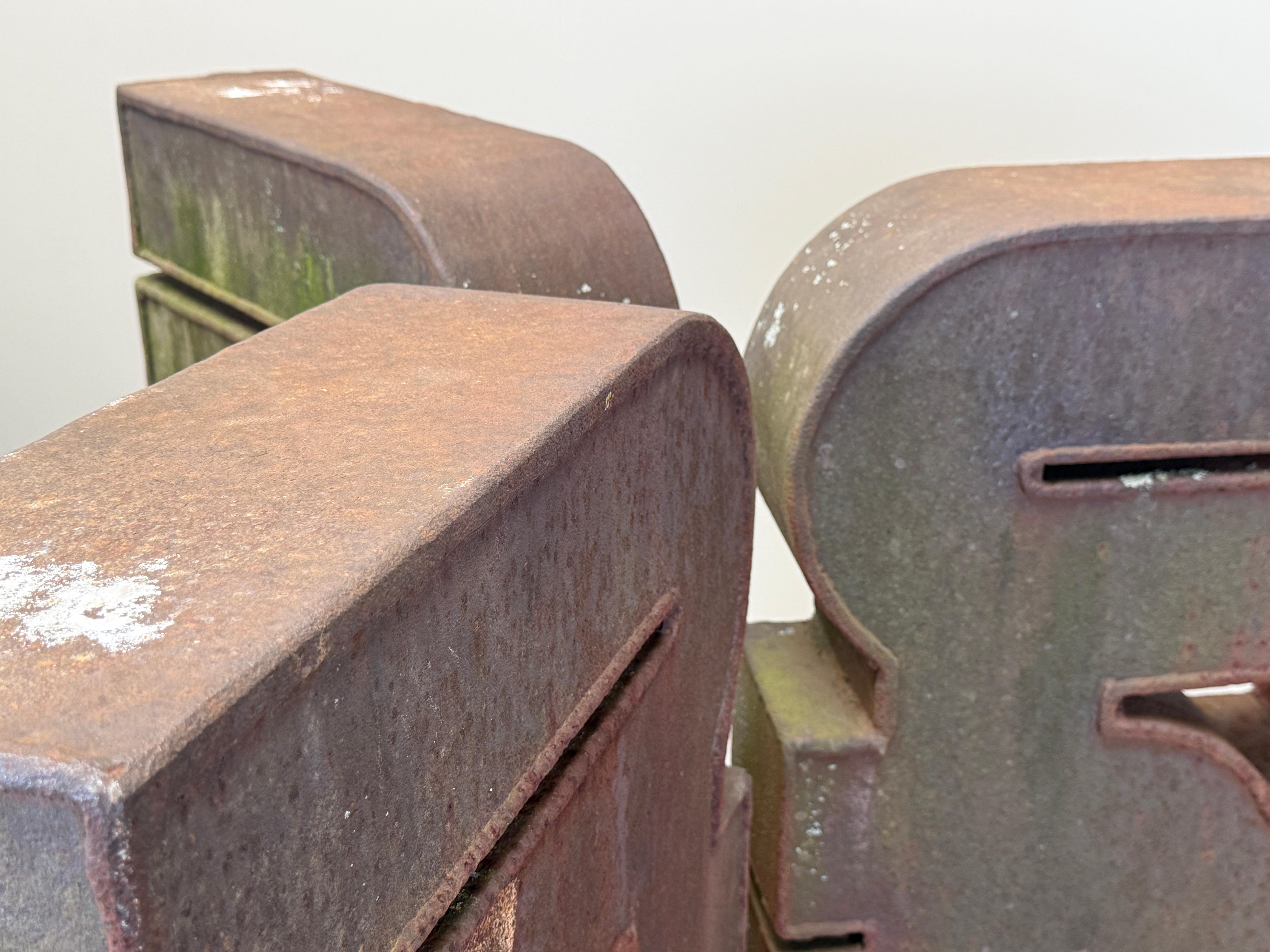 Grande scultura da esterno di McAlister Coleman 'Totem IV Complements', 1972 in vendita 12