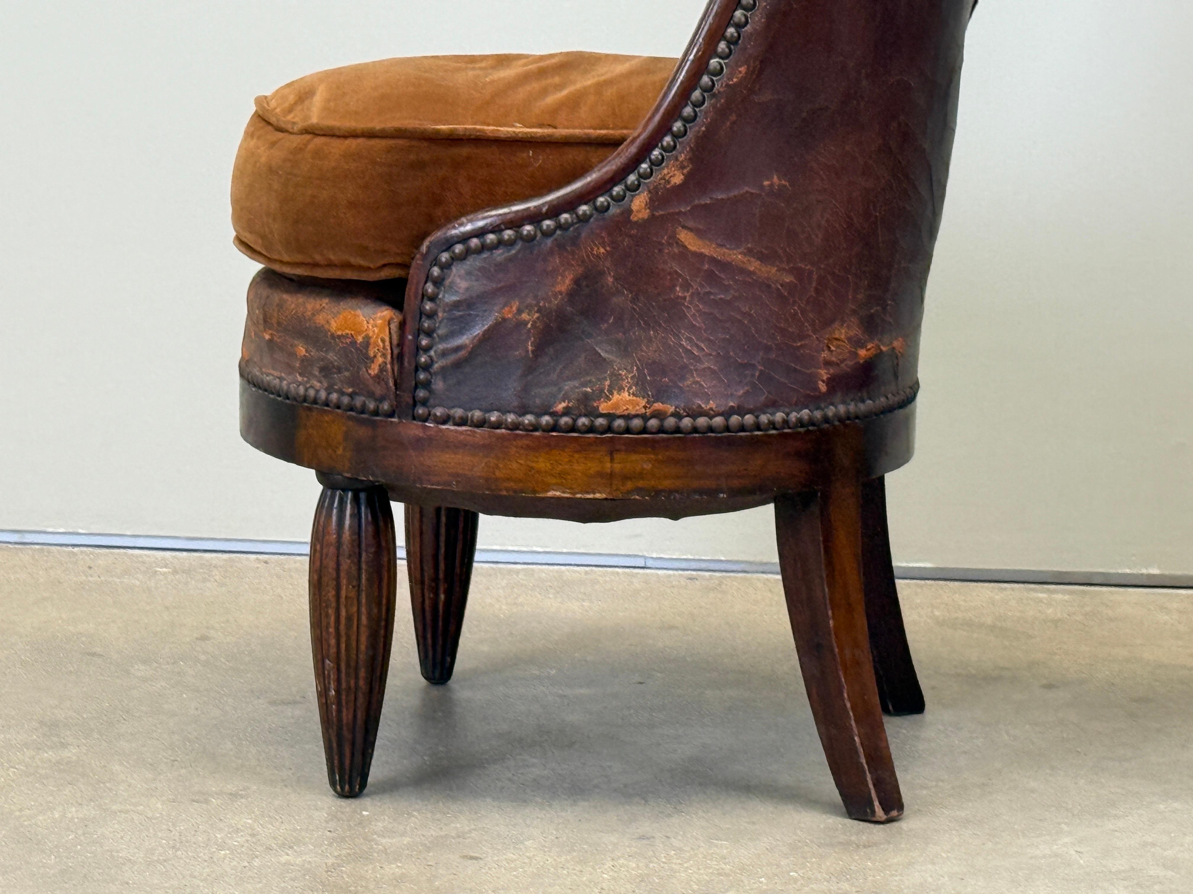 Pair of High Back Chairs by Maurice Dufrêne, 1930's For Sale 11
