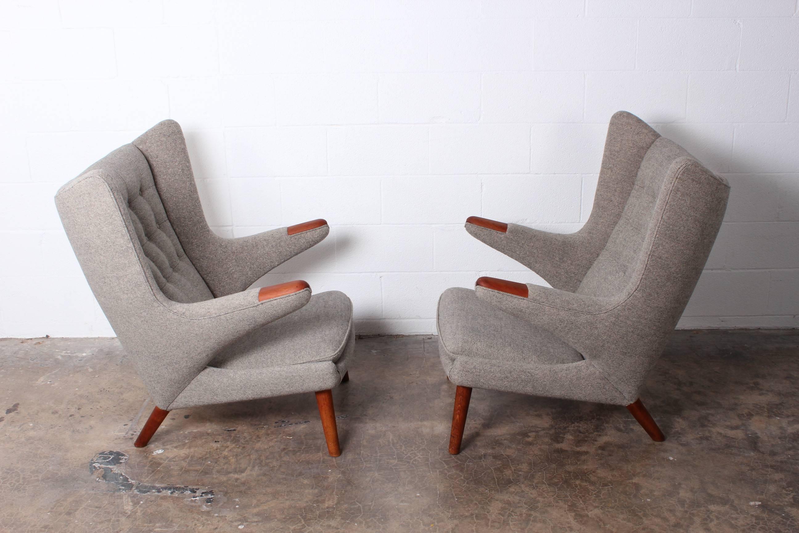 Pair of Papa Bear Chairs by Hans Wegner In Excellent Condition In Dallas, TX