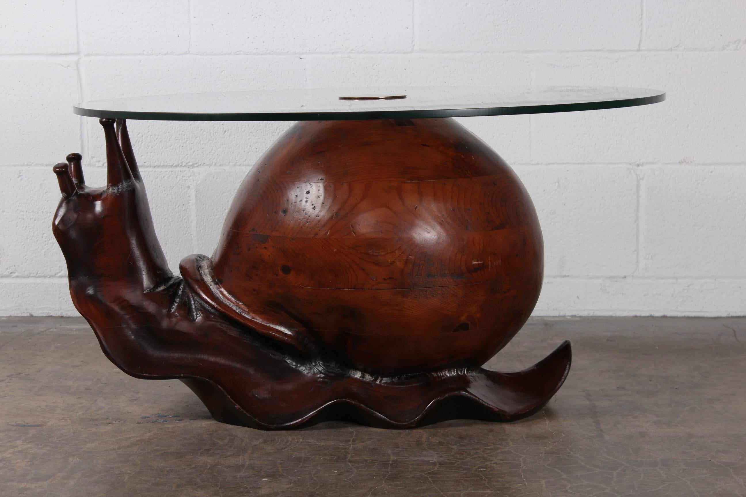 Snail Table by Federico Armijo 4