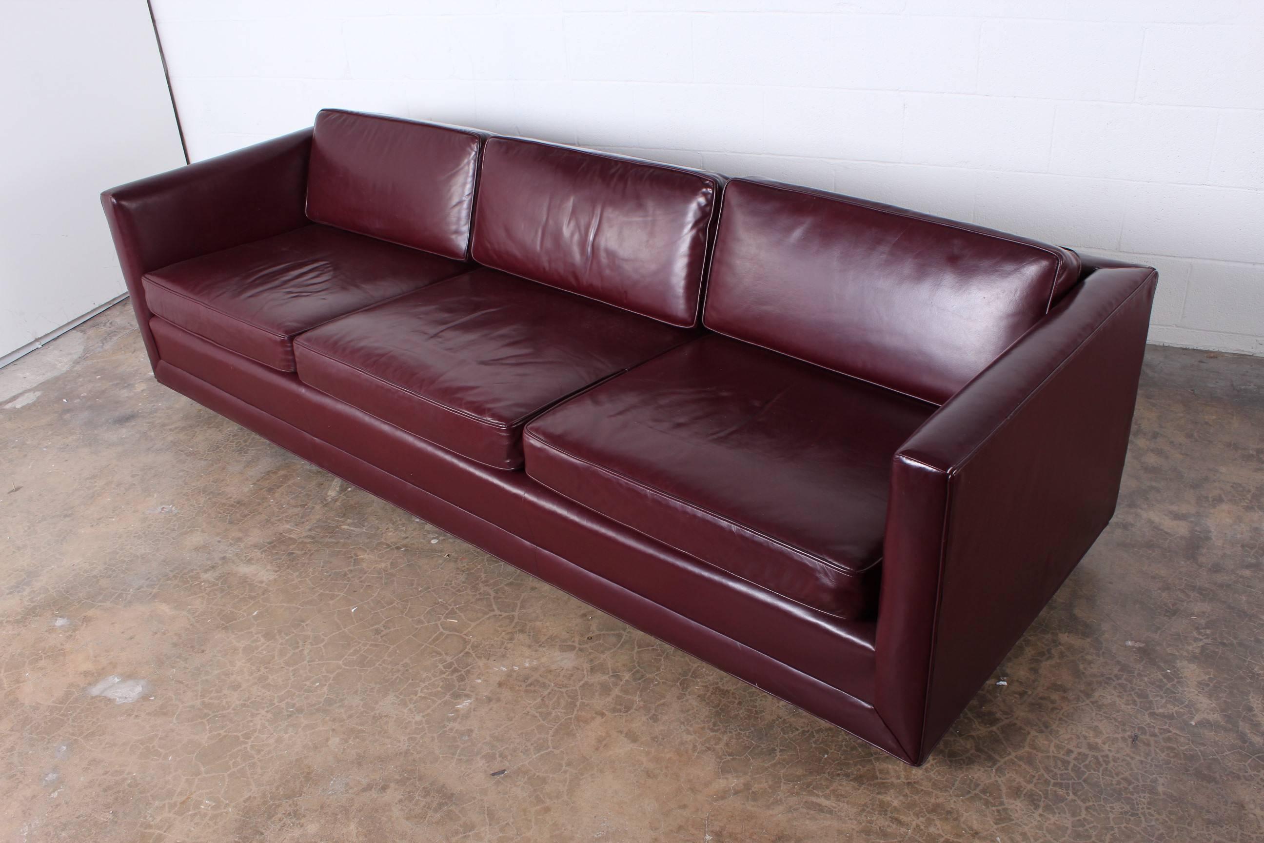 Sofa by Ward Bennett in Original Leather In Good Condition In Dallas, TX
