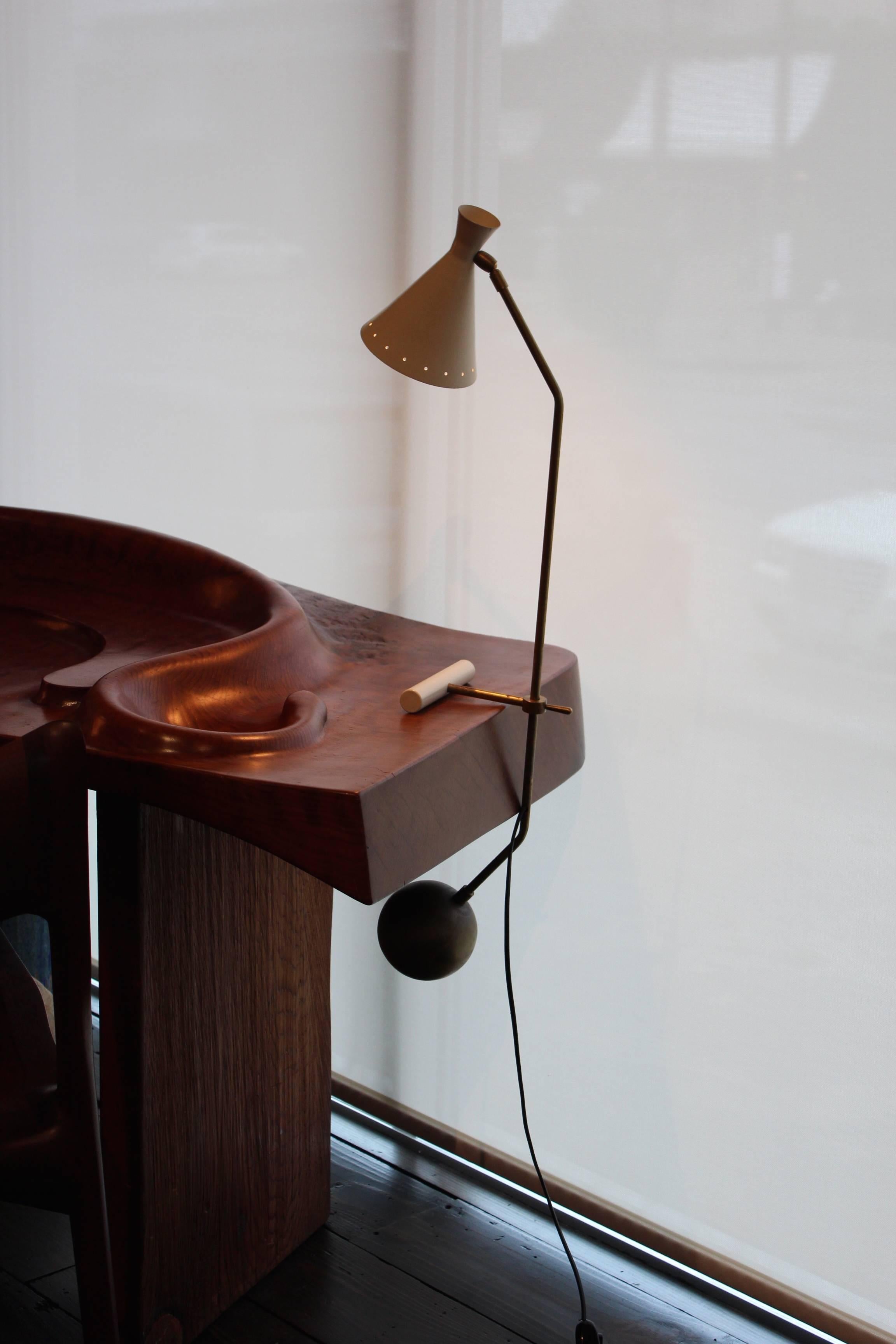 Italian Counterweight Desk Lamp 1