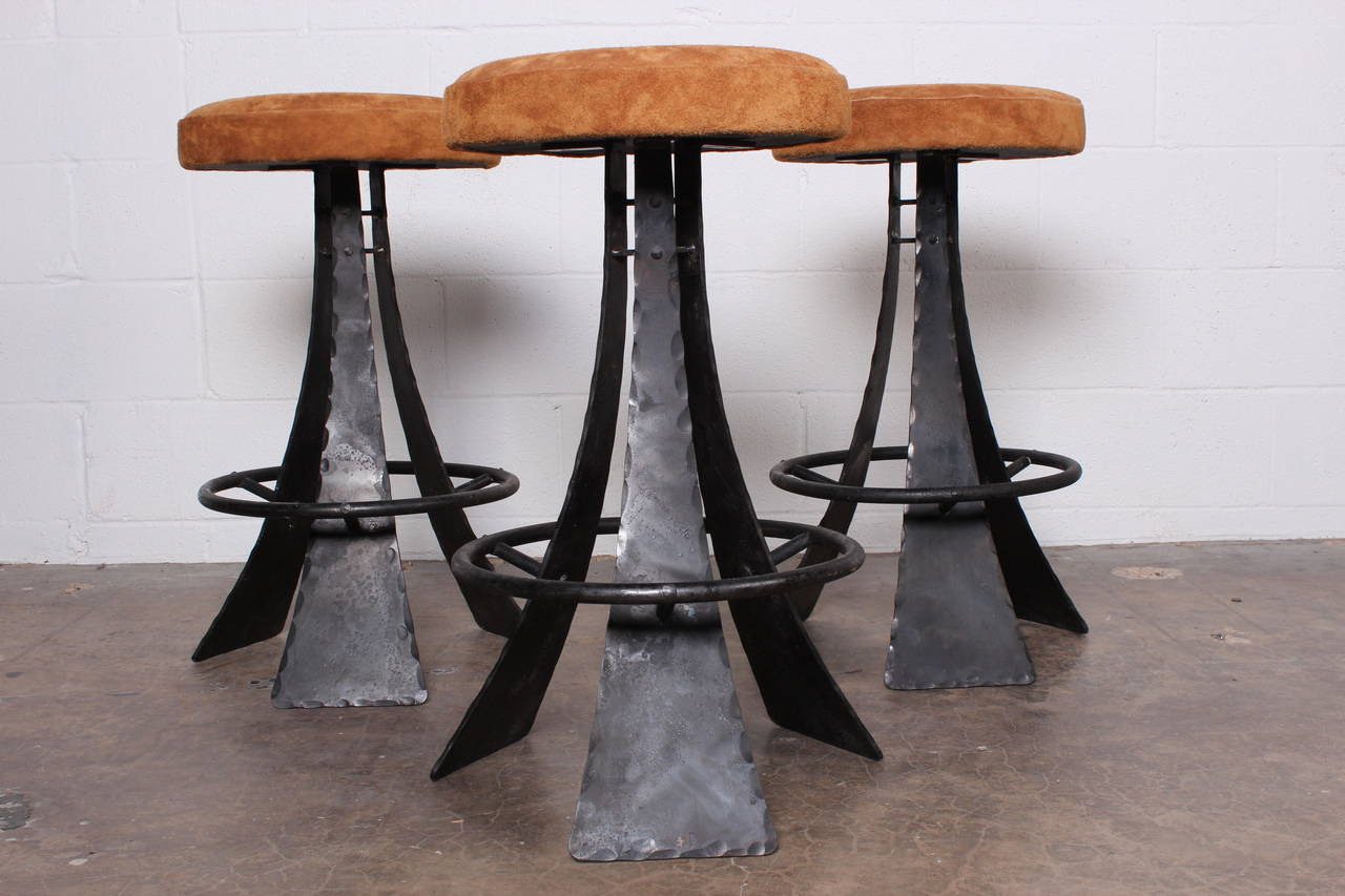 Taburetes de bar de acero forjado Diseñados por John Baldasare en Excelente estado para la venta en Dallas, TX