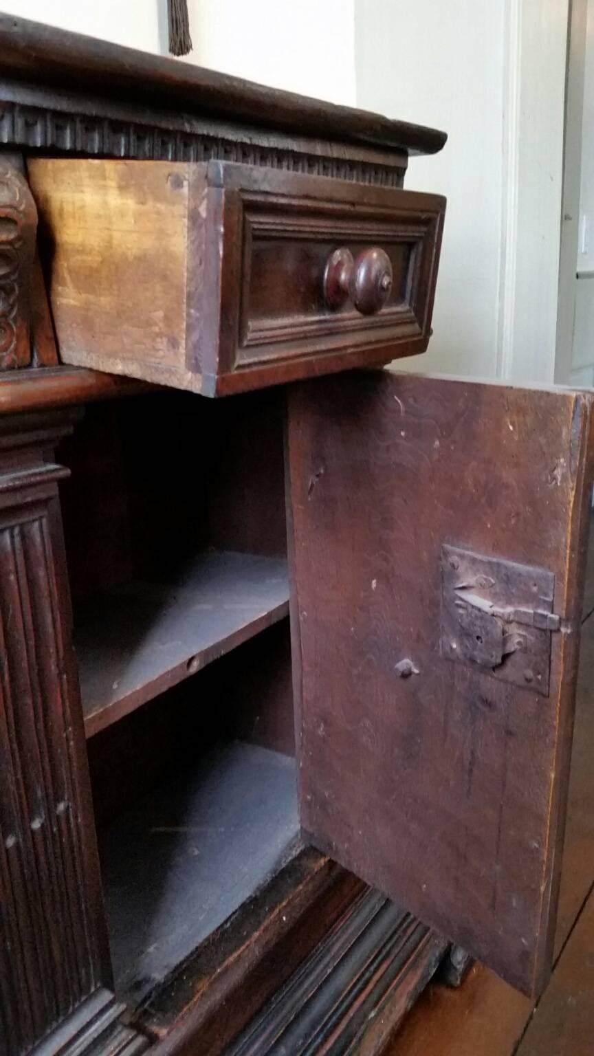 Italian Renaissance Walnut Cabinet In Good Condition For Sale In Bantam, CT