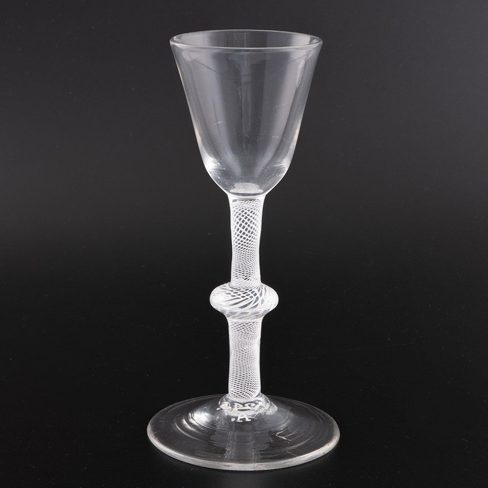 Copa de vino georgiana con tallo retorcido opaco c1760