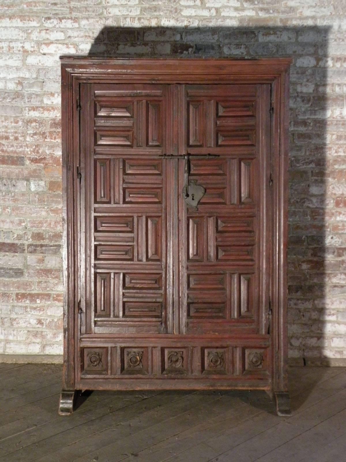 armoire 17ème siècle