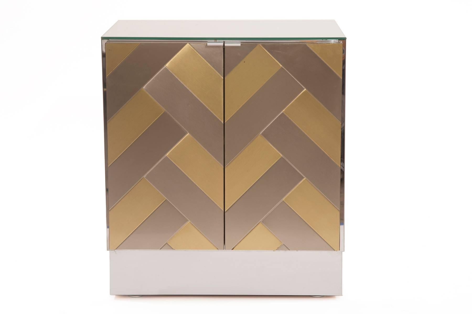 Late 20th Century Pair of Ello Chevron Front Mirrored Nightstands