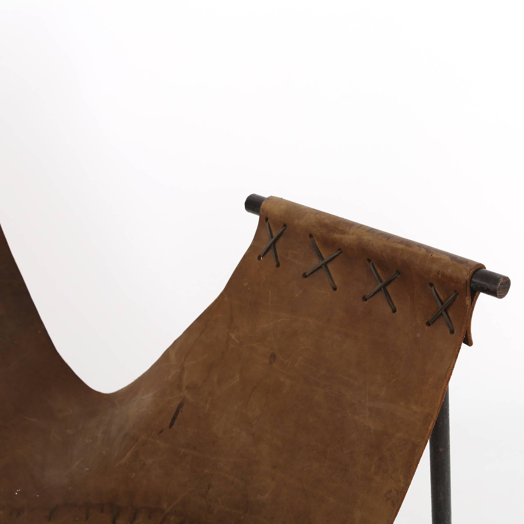 Mid-Century Modern Iron and Brown Saddle Leather Sling Chair by Arizona Architect Bill Tull 