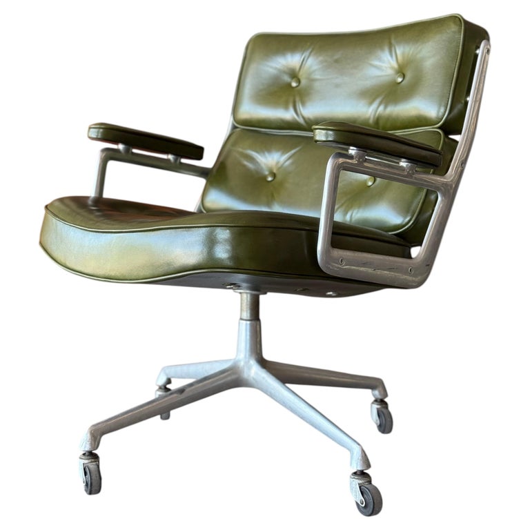 希少 4本脚 Eames Time-Life Chair ハーマンミラー Eames Herman Miller Time Life Executive Chair in Green Leather For