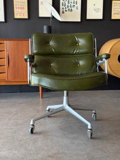 Eames Herman Miller Time Life Executive Chair in Green Leather