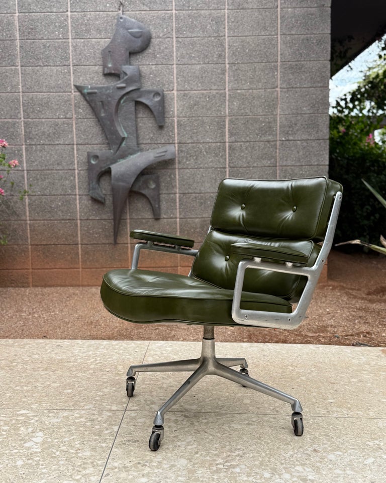 Eames Herman Miller Time Life Executive Chair in Green Leather For