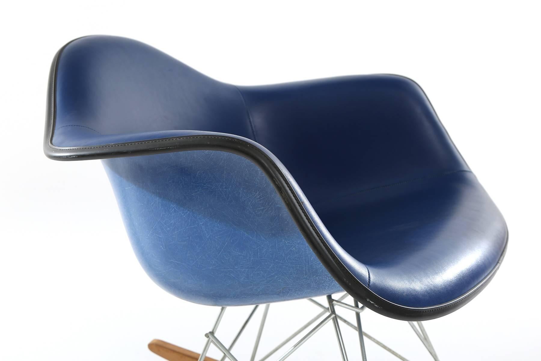 Mid-Century Modern Rare Eames Herman Miller Employee Rocking Chair