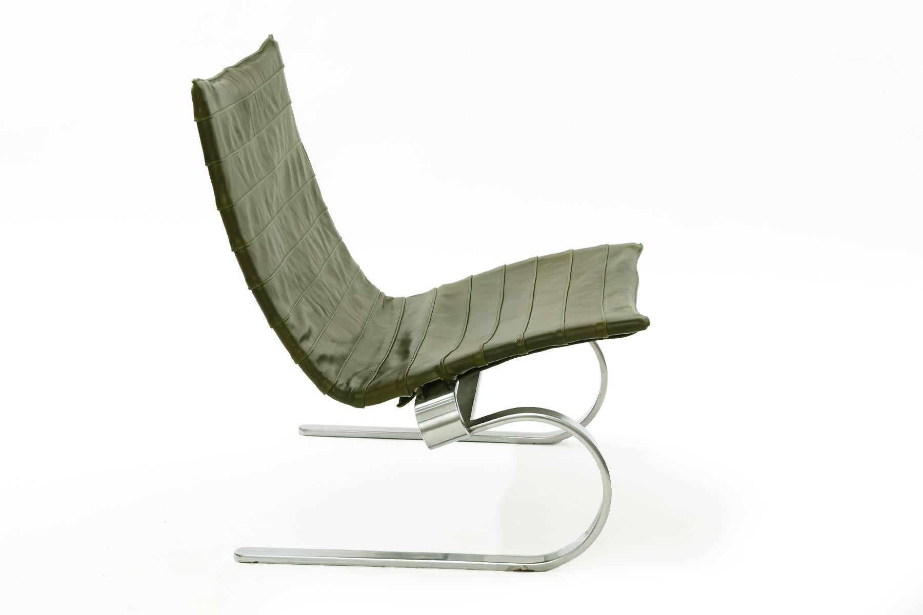 Mid-Century Modern Poul Kjaerholm for Fritz Hansen PK 20 Lounge Chair