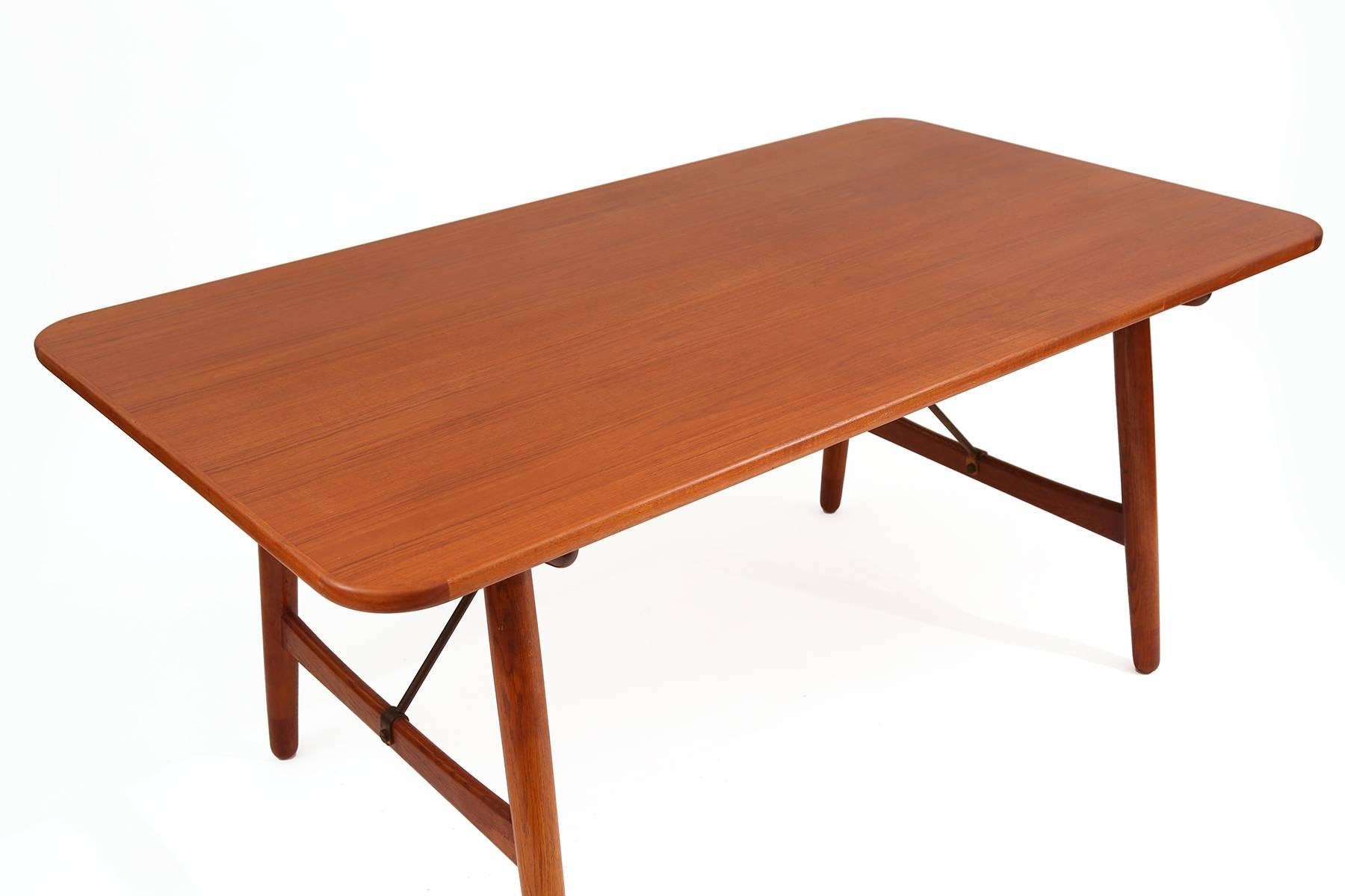 Borge Mogensen 'Hunting' Dining Table In Good Condition In Phoenix, AZ