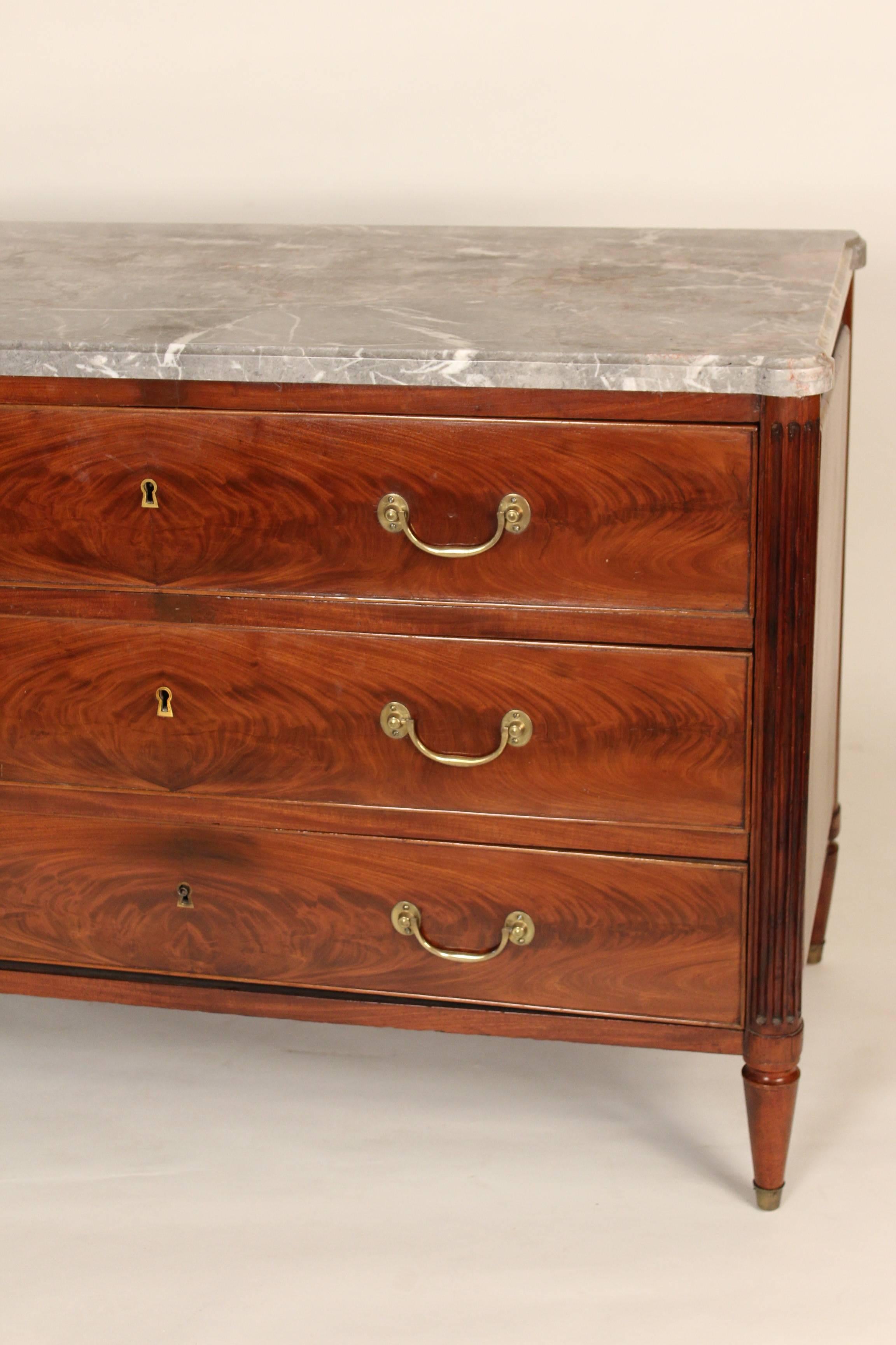 Louis XVI Chest of Drawers In Good Condition In Laguna Beach, CA