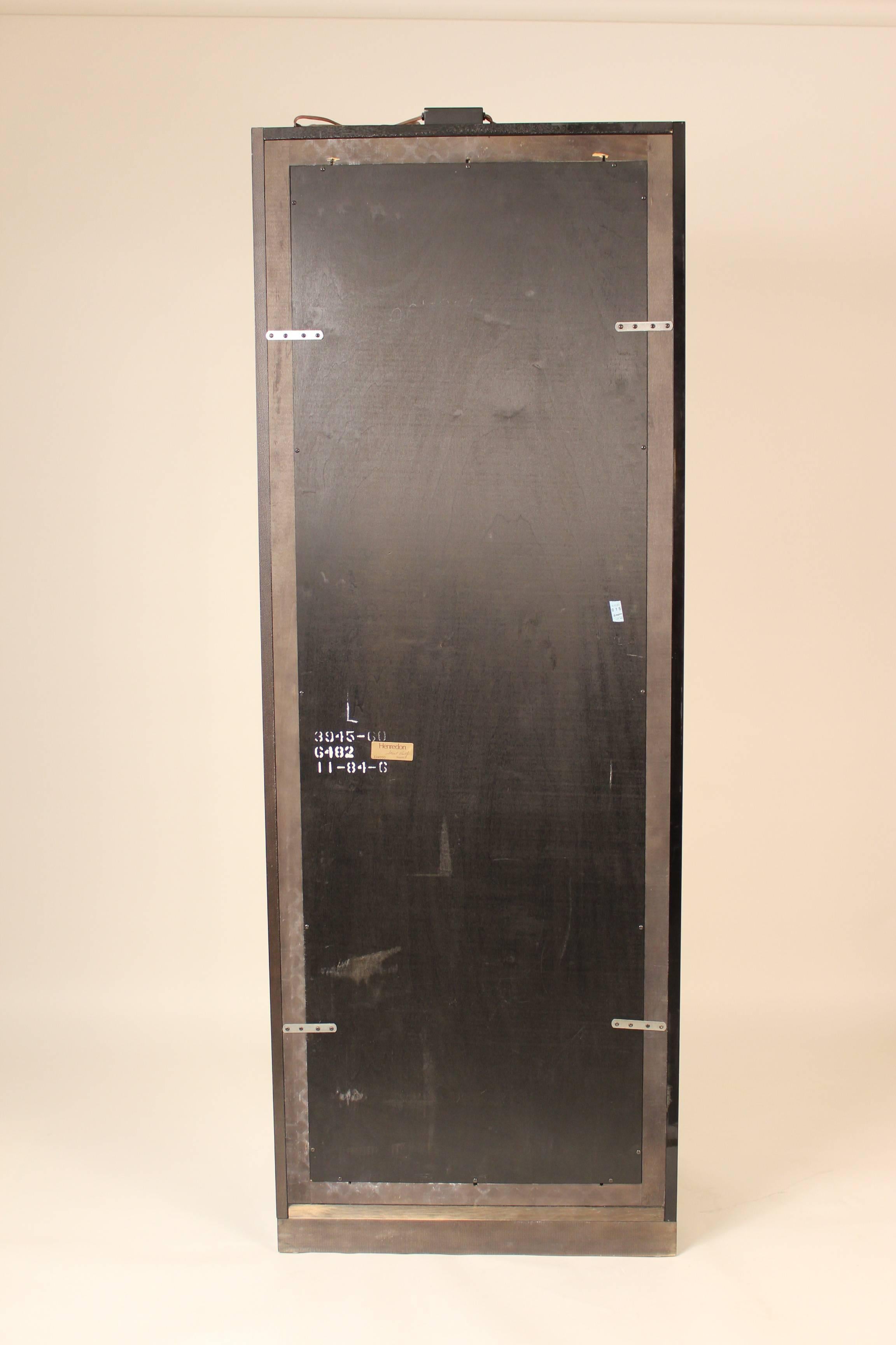 Pair of Henredon Display Cabinets 2