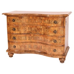 Commodes and Chests of Drawers