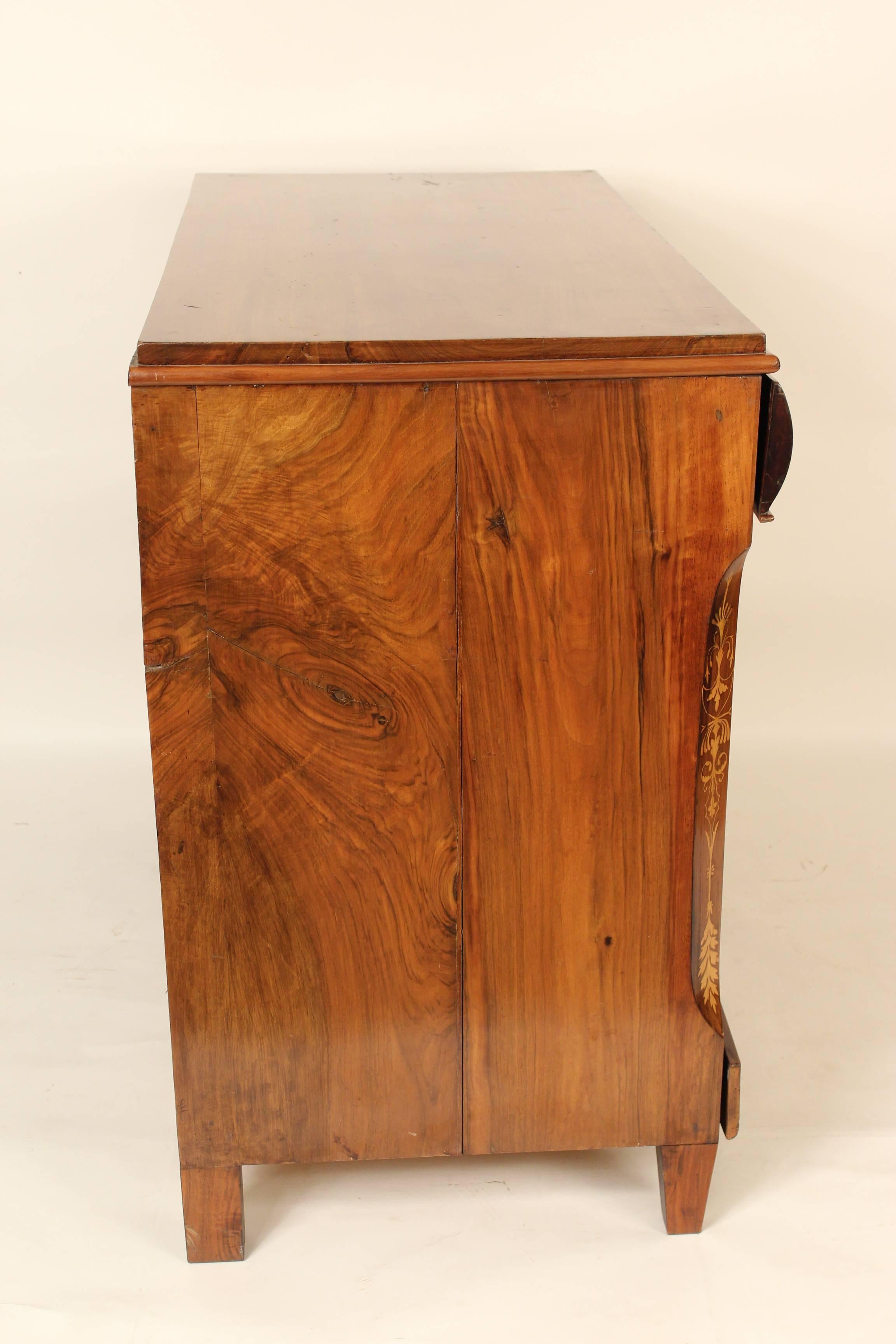 Neoclassical inlaid walnut chest of drawers/desk, 19th century. No key.