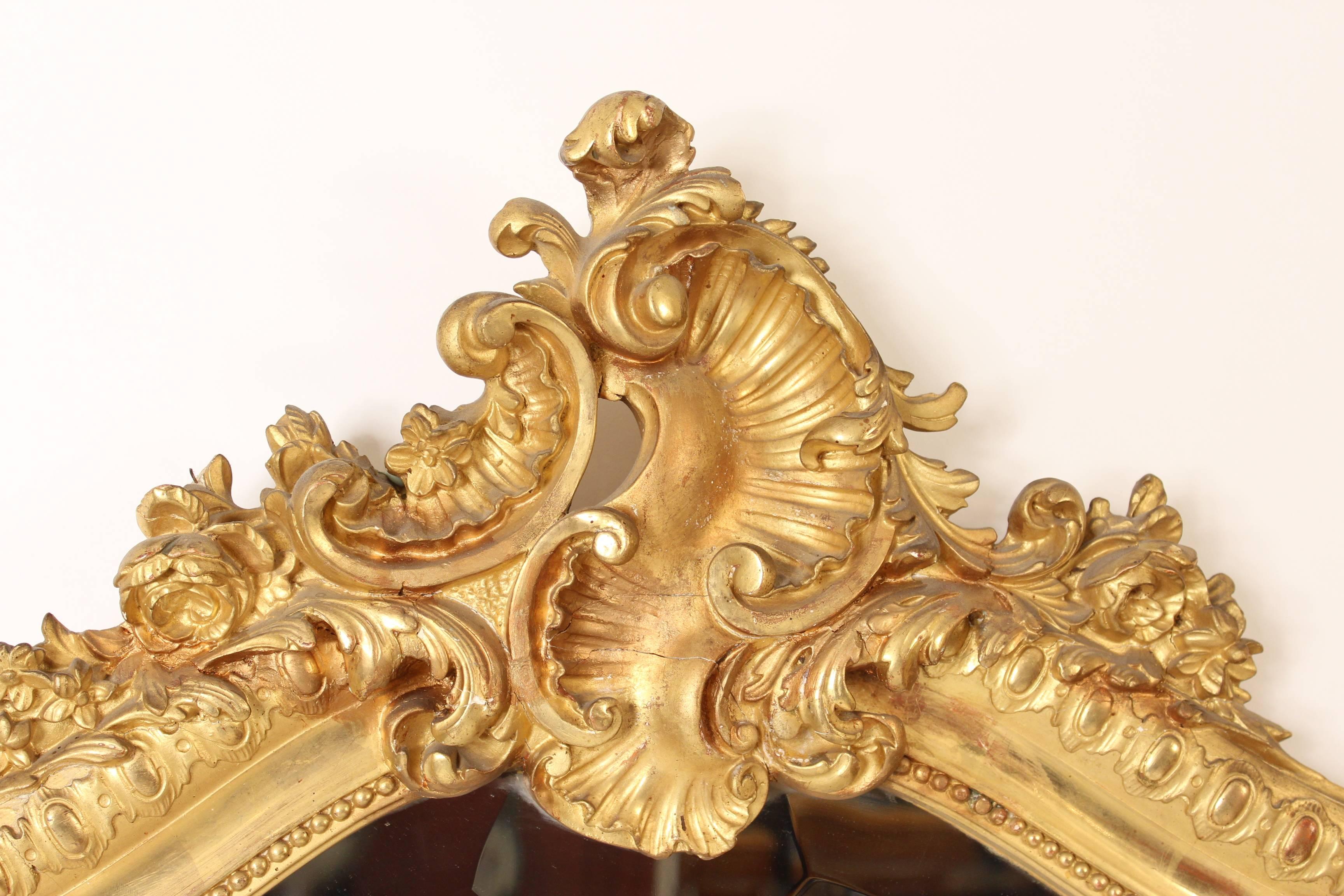 Early 20th Century Louis XV Style Giltwood Mirror