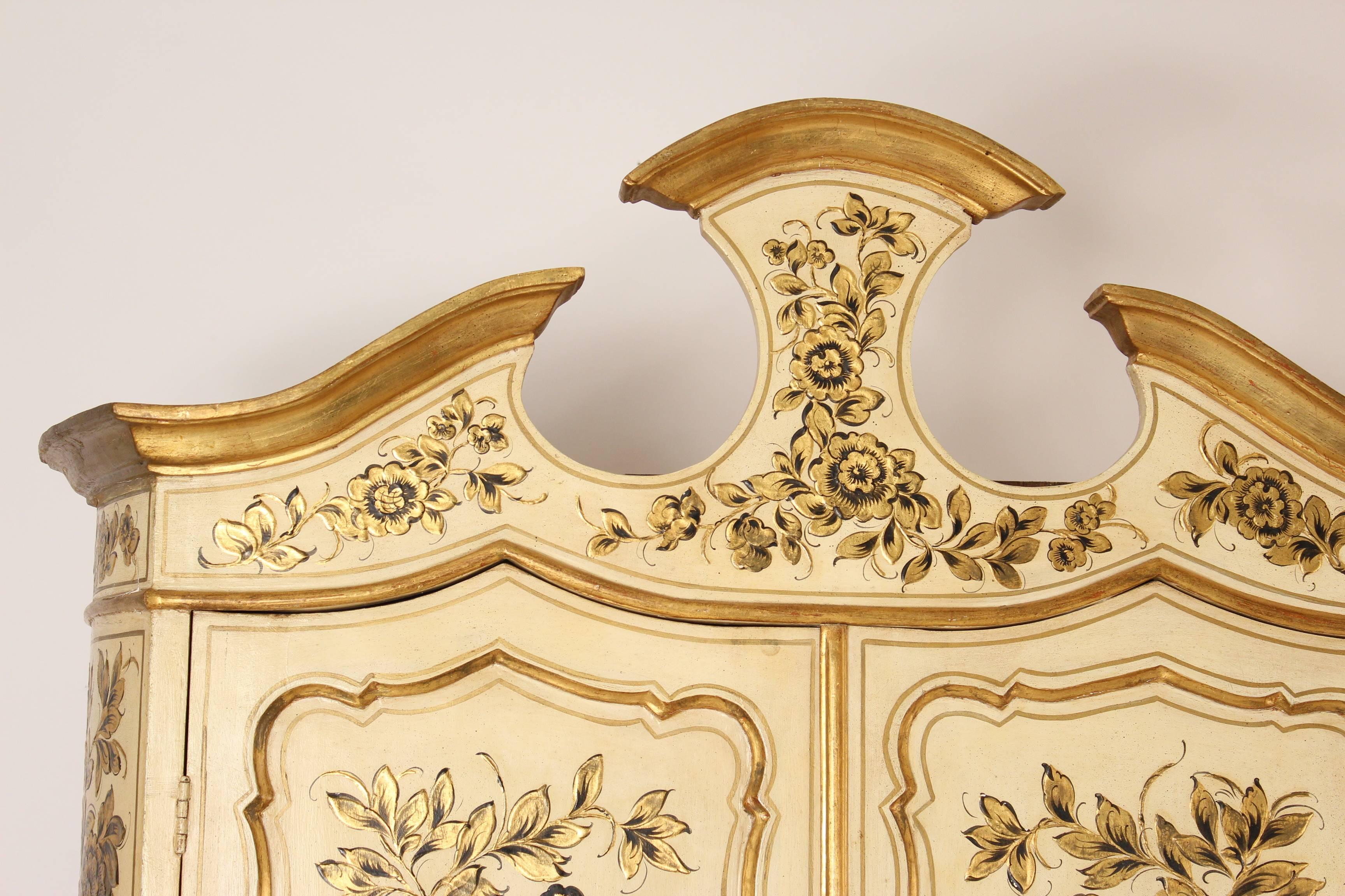 Venetian Painted and Gilt Decorated Secretary In Excellent Condition In Laguna Beach, CA