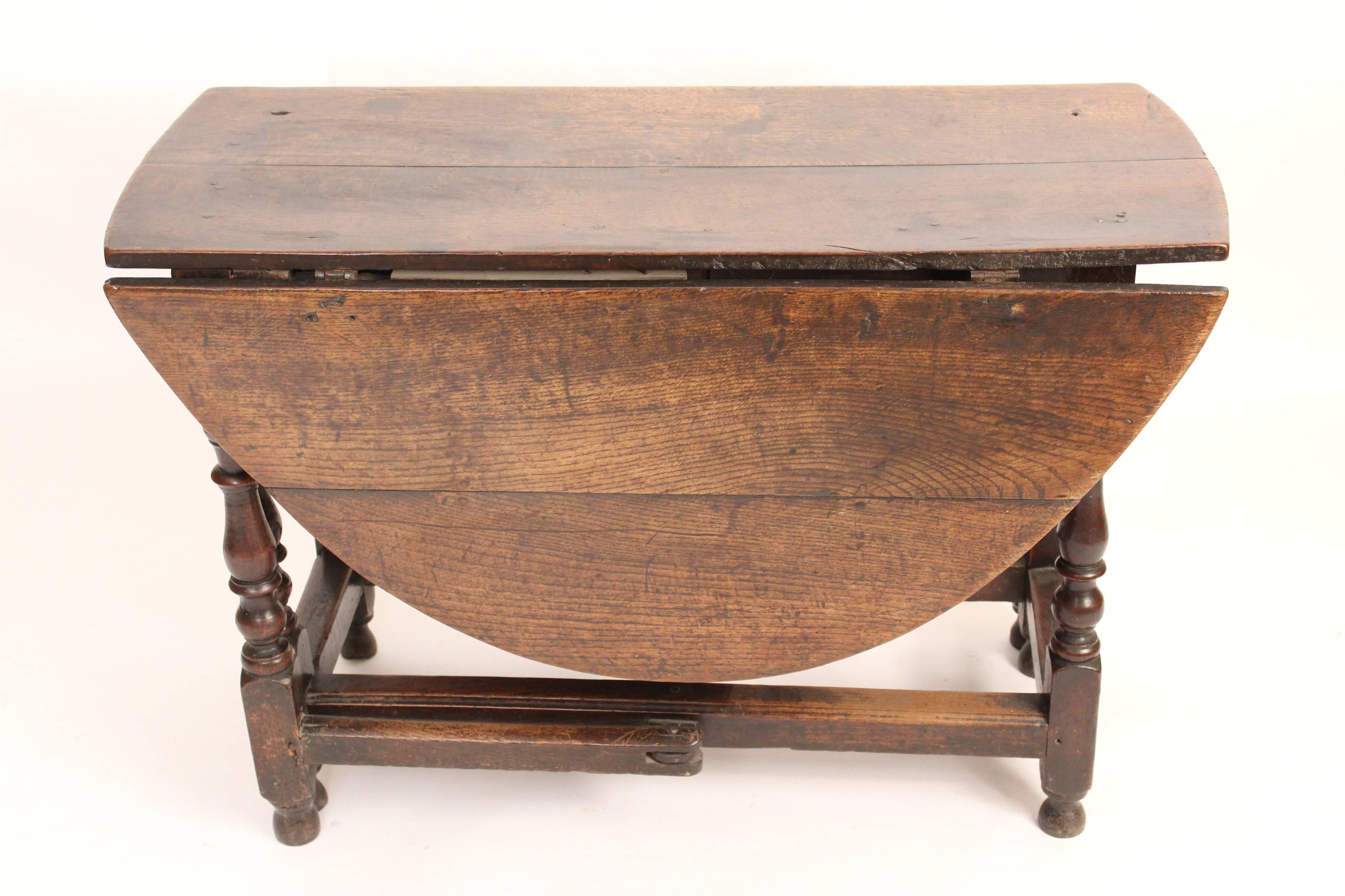 19th Century Antique English Oak Gate Leg Table
