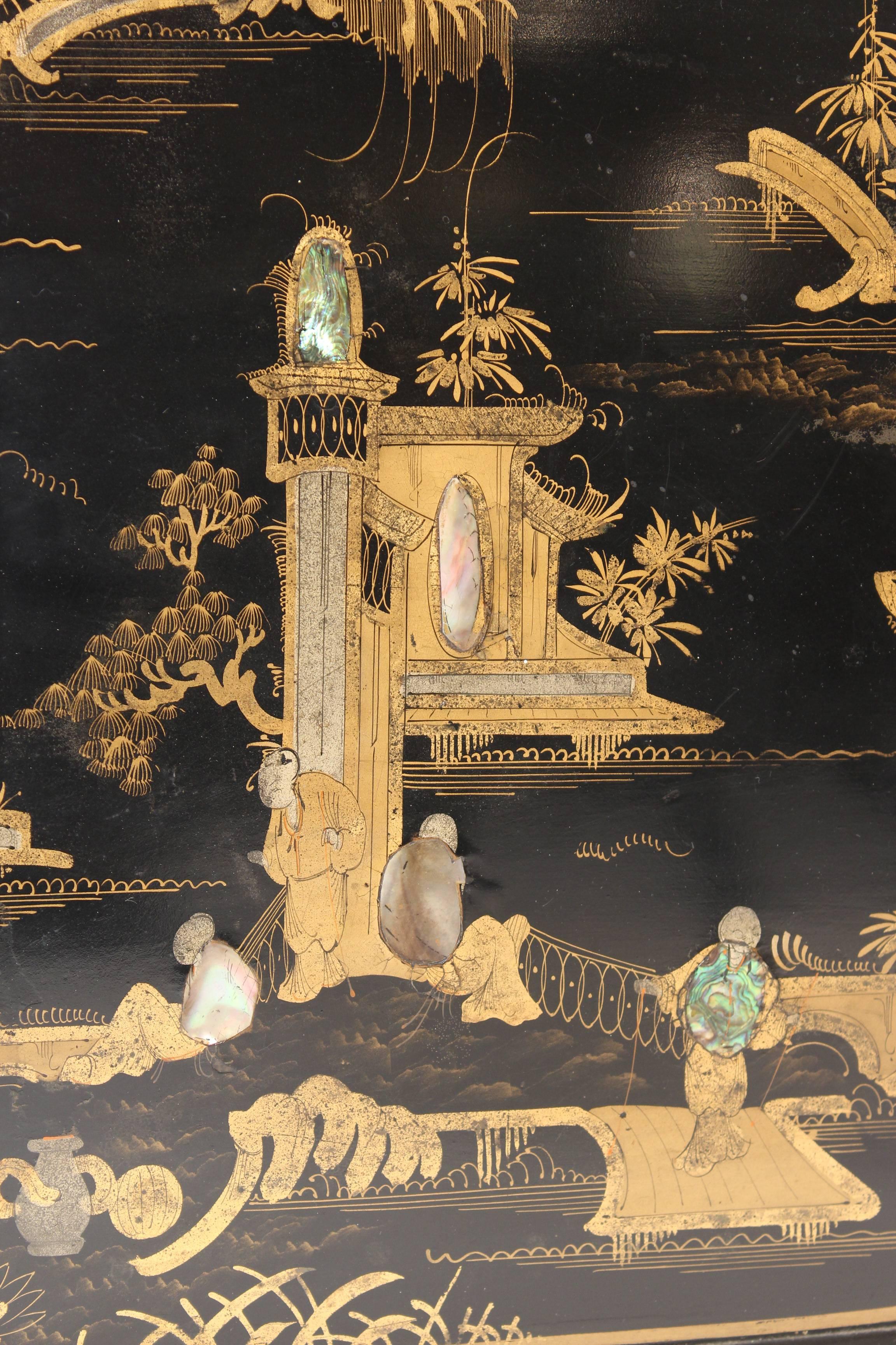 European English Regency Chinoiserie Style Tole Tray Table