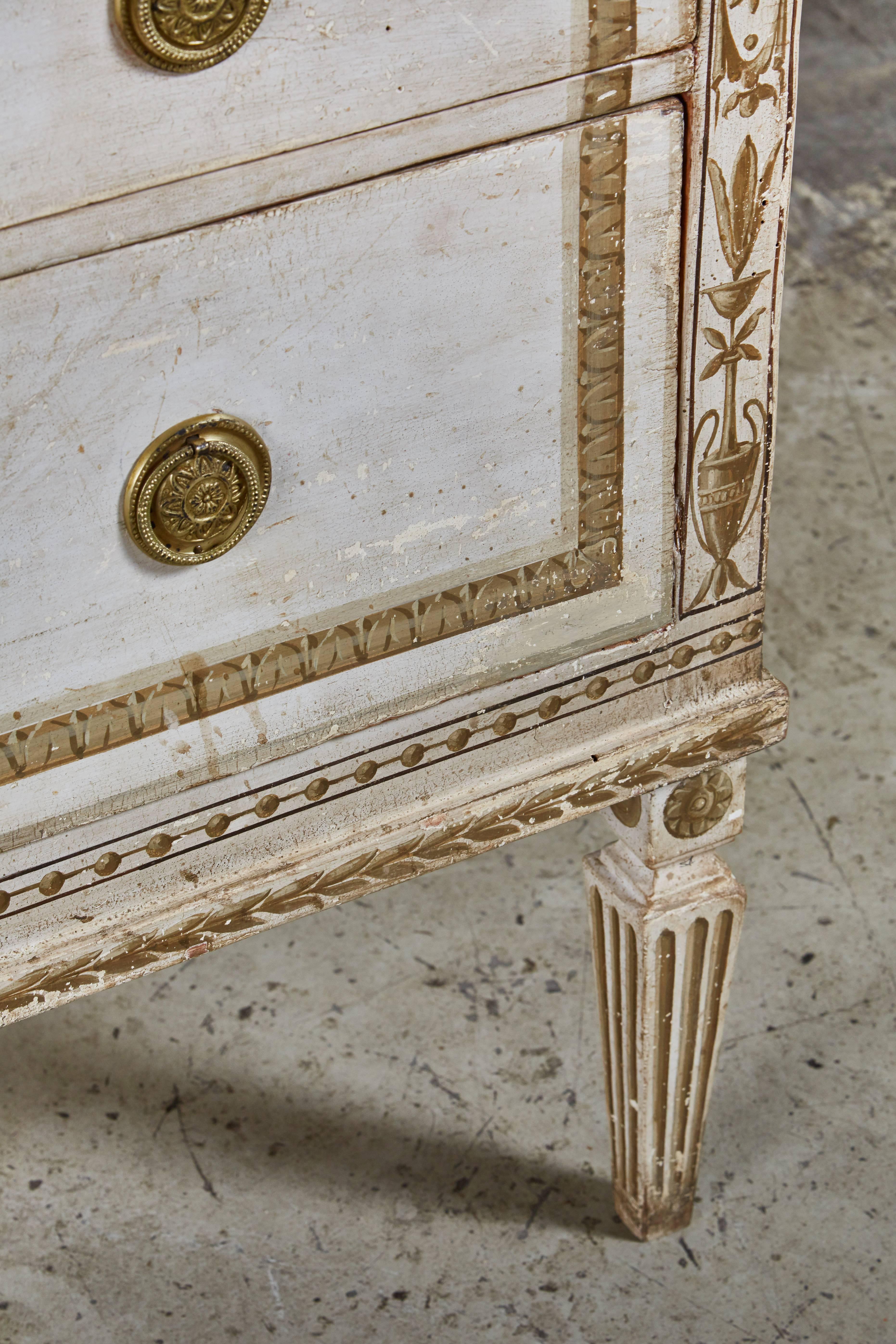 neoclassical commode