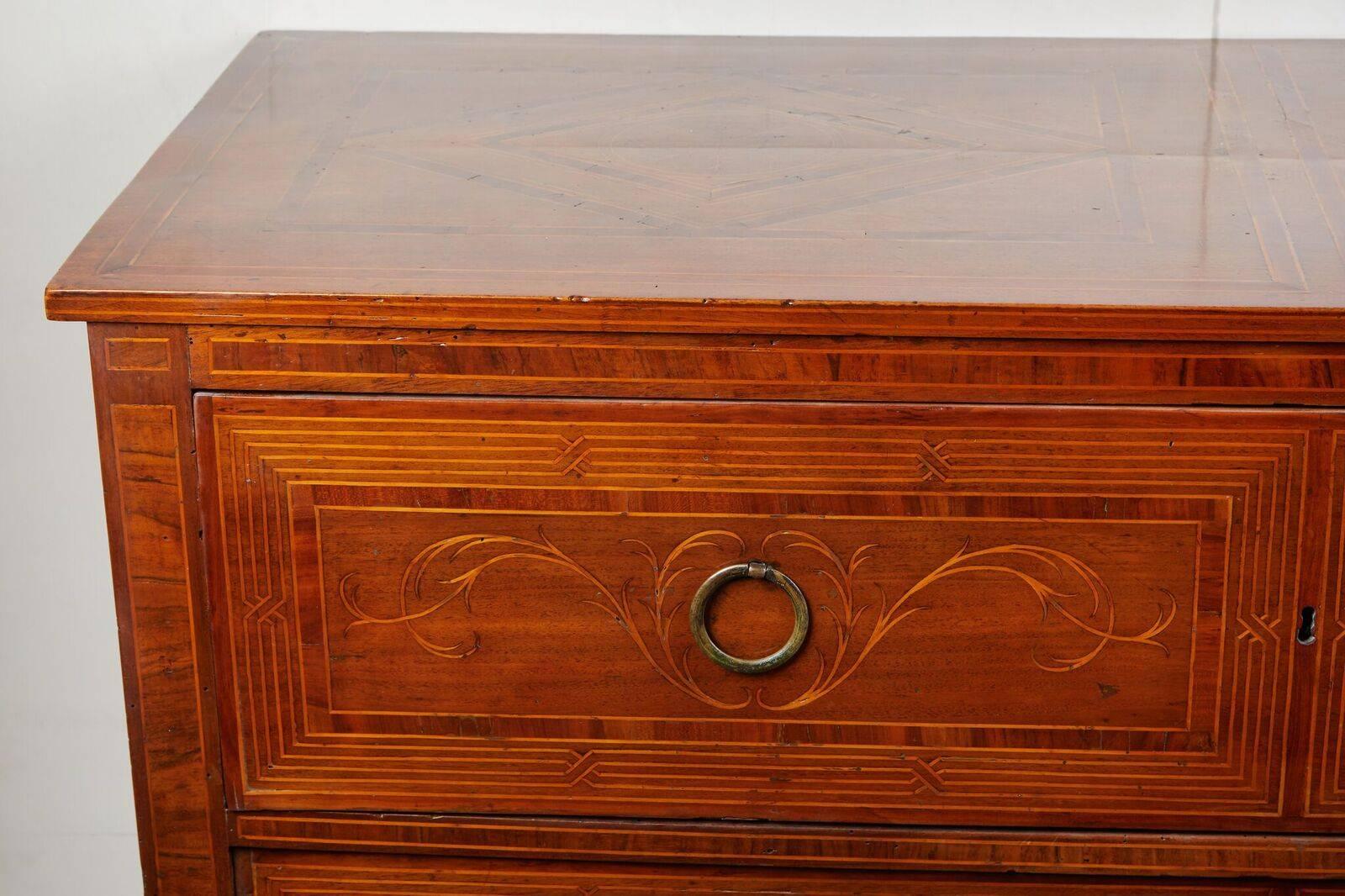 Outstanding, Mid-19th Century, Italian Inlaid Commode In Excellent Condition For Sale In Newport Beach, CA