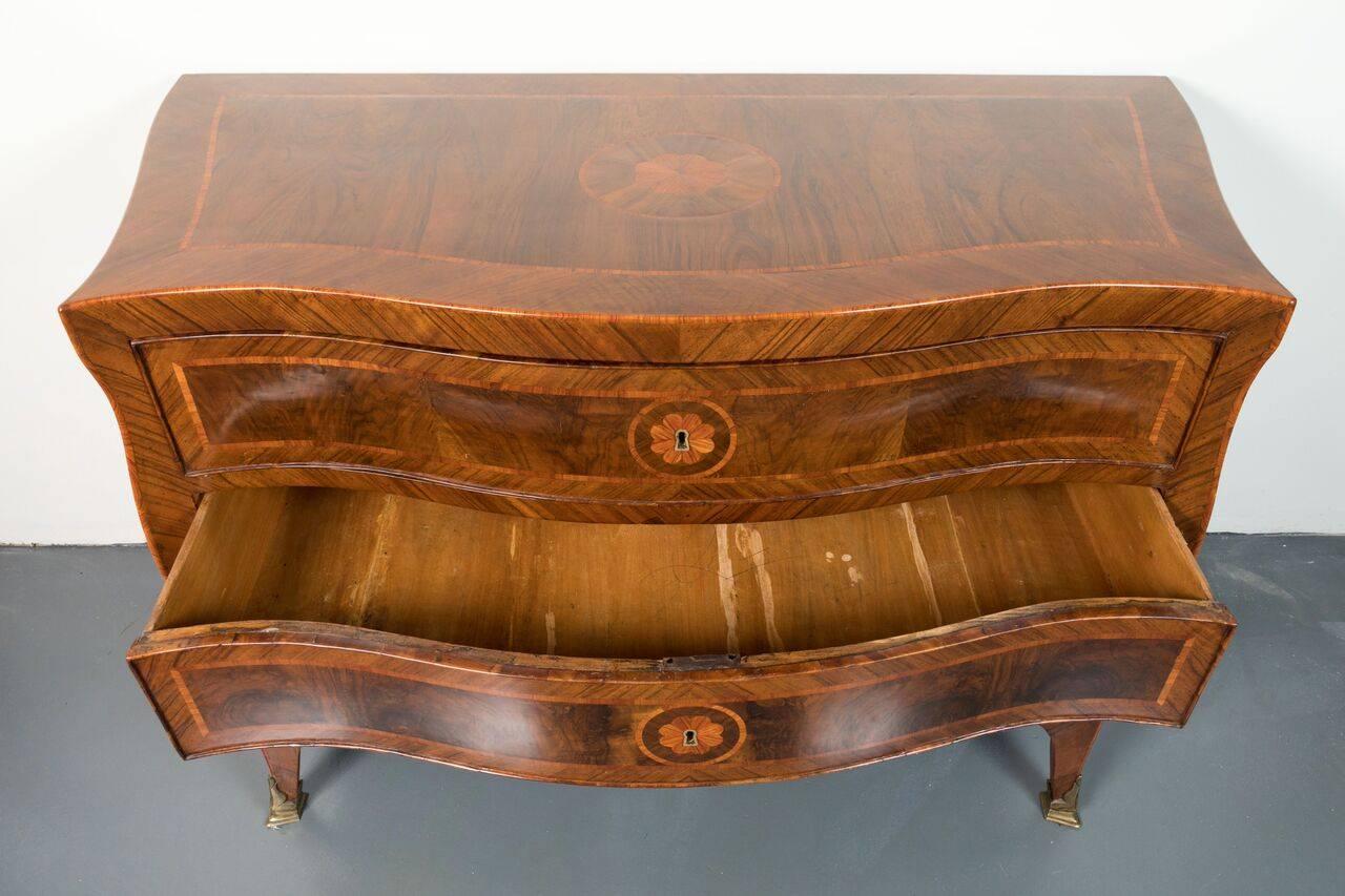 Early 19th Century, Italian, Serpentine Commode For Sale 1