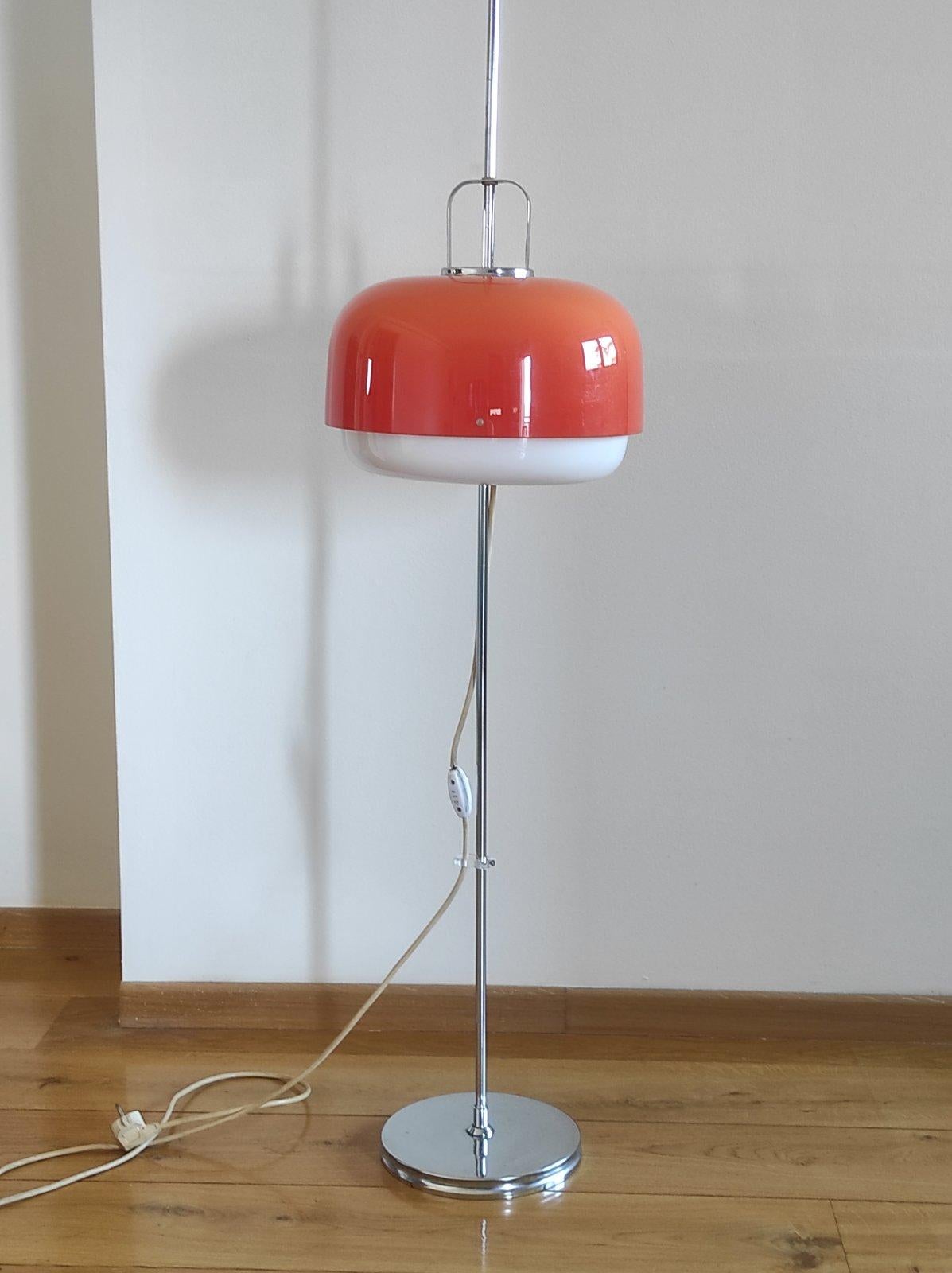 Luigi Massoni Lámpara de pie Medusa para Guzzini Meblo Años 70 en venta 3
